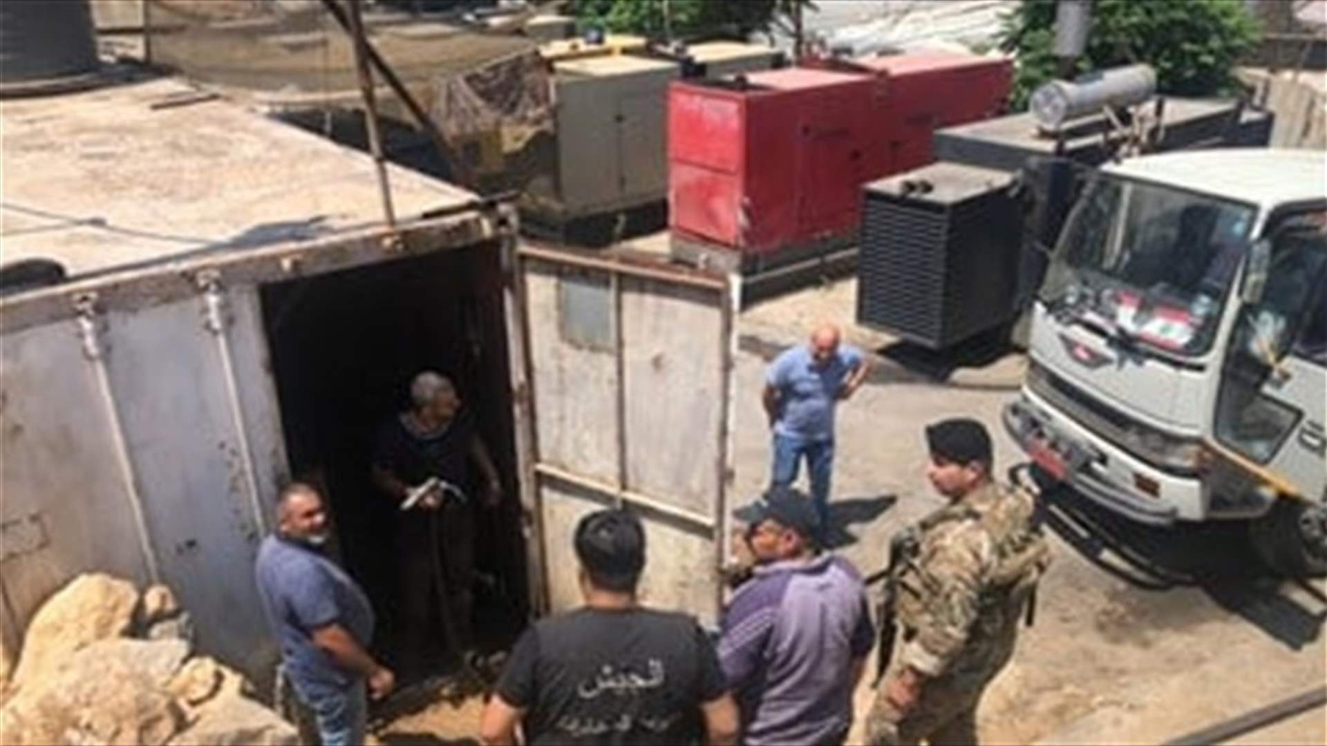 Lebanese army distributes diesel to generators owners in Tripoli-[PHOTOS]