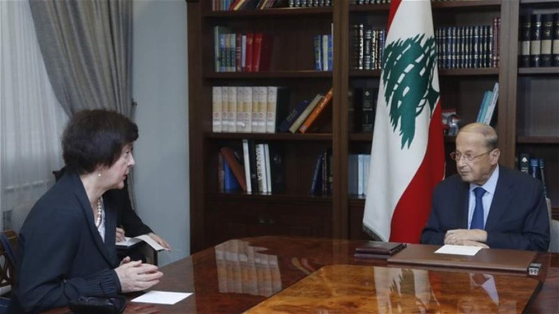 عون لفرونتسكا: لبنان يرغب بالتمديد لليونيفيل من دون تعديل في المهمة والعديد واستئناف مفاوضات الترسيم من دون شروط مسبقة