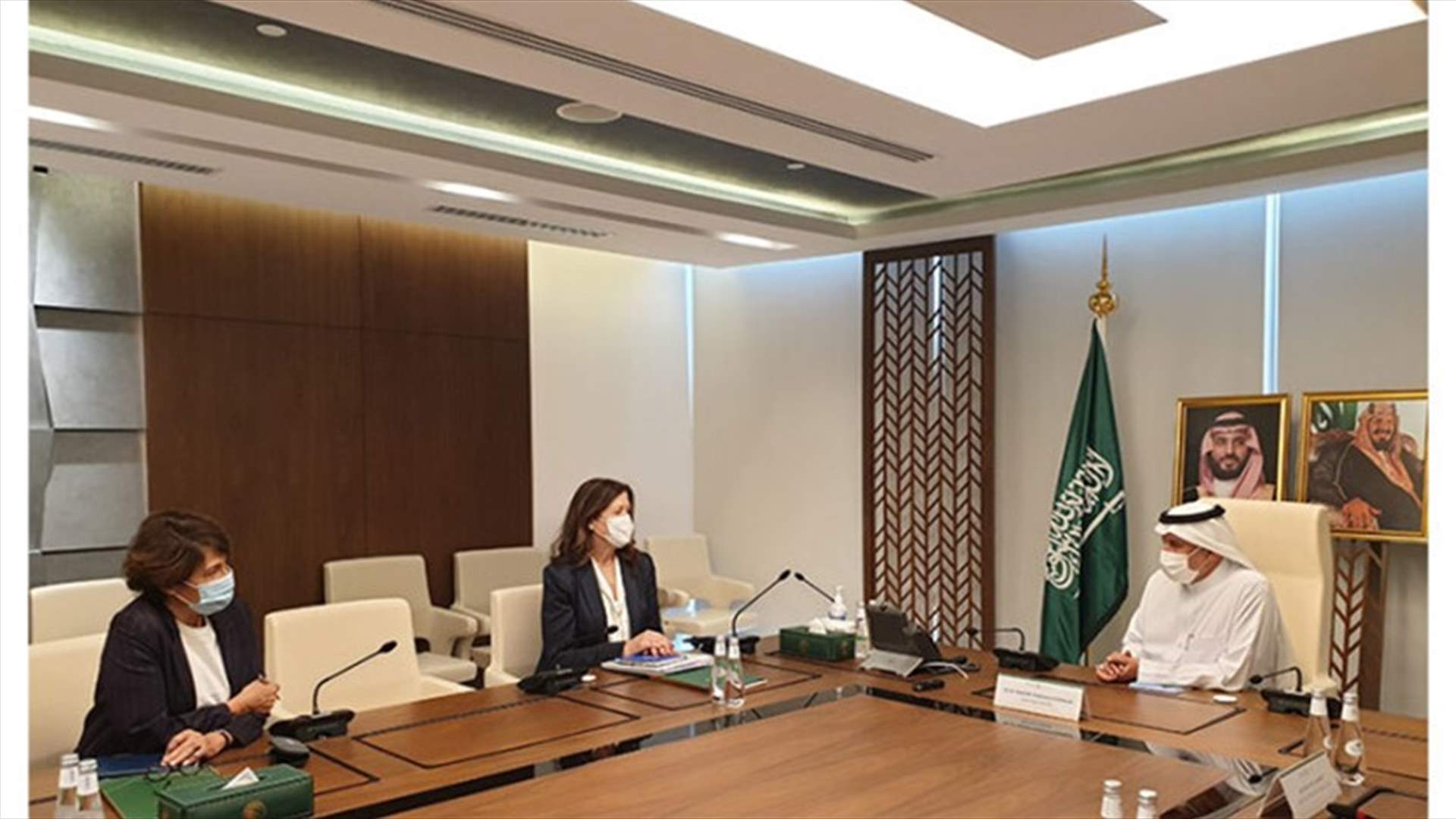 زيارة السفيرتين الاميركية والفرنسية للرياض ستضبط المشهد السياسي هذه الفترة (الجمهورية)