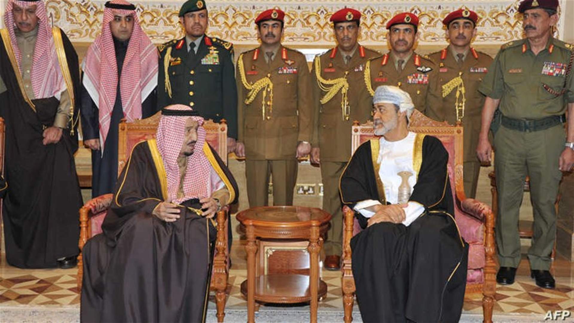 سلطان عمان يزور السعودية في أول رحلة للخارج