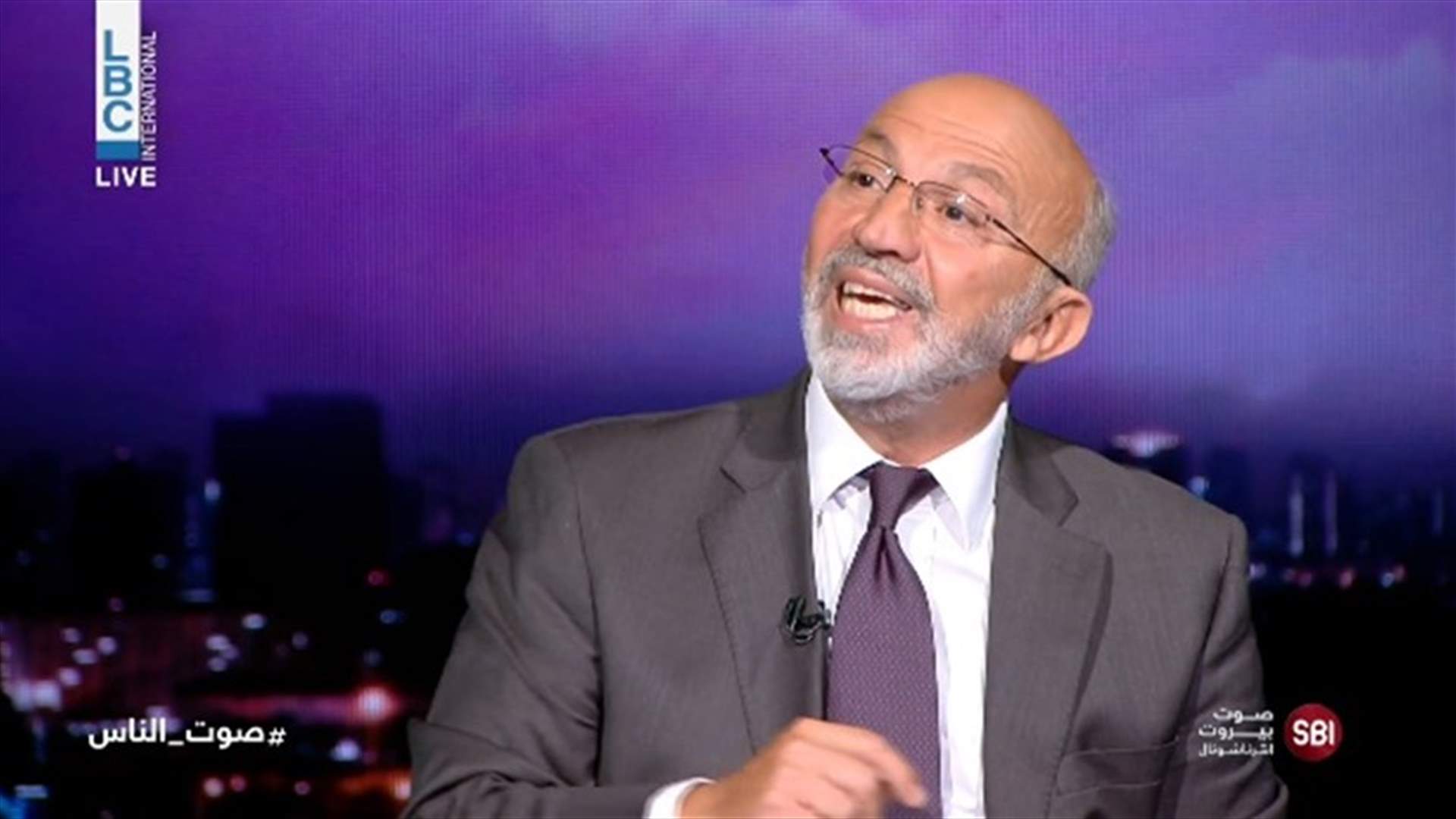 حسن الحسيني لـ&quot;صوت الناس&quot;: &quot;حزب ايران&quot; في لبنان يحمي جزءا كبيرا من الفاسدين