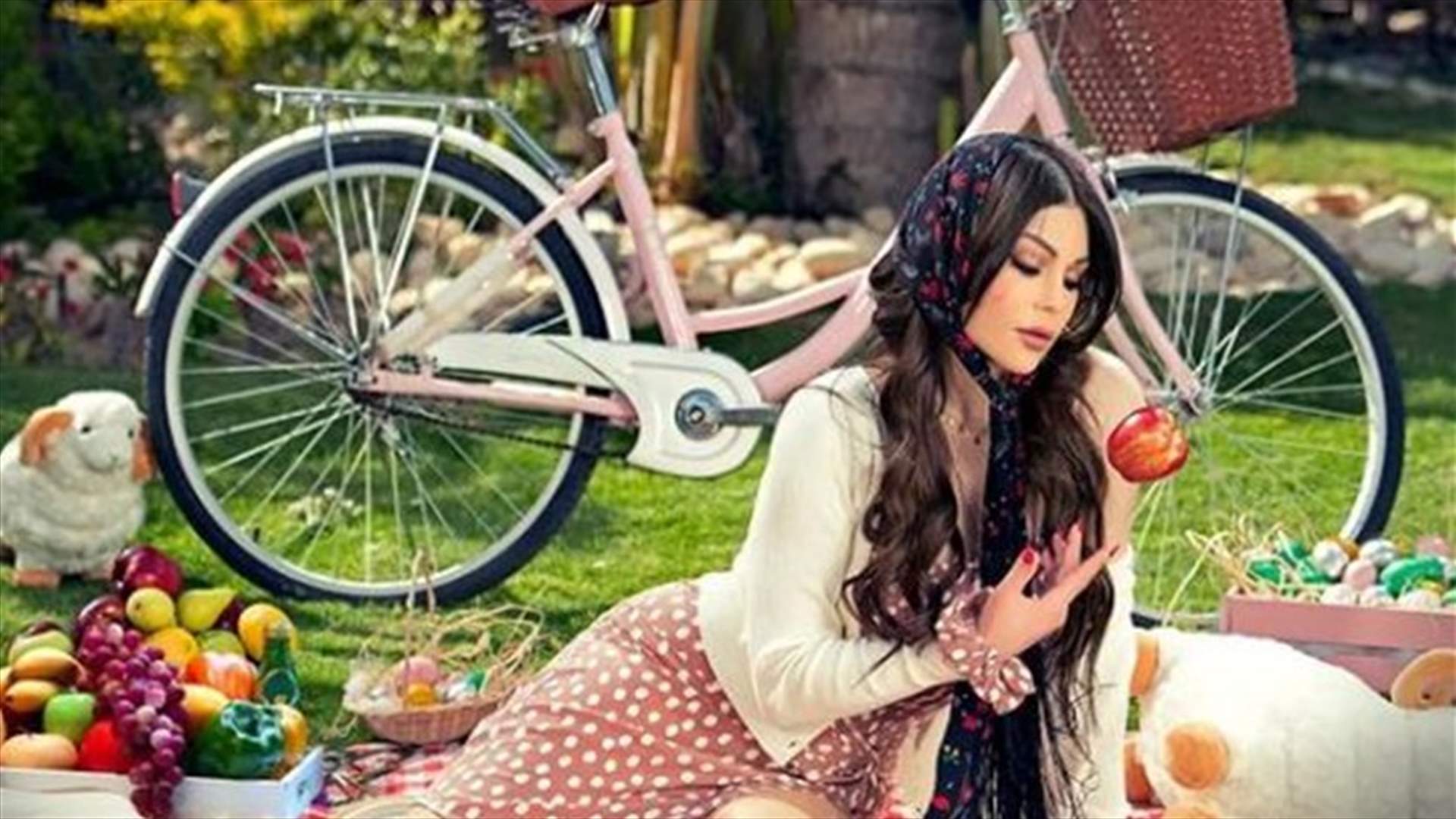 هيفاء وهبي تهنّئ جمهورها في عيد الأضحى: "سلّة ورود والعيد عليكم يعود" (صور)