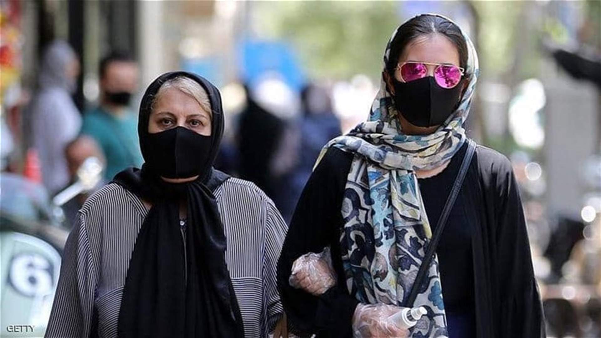 إيران تفرض العزل العام أسبوعا في طهران لمكافحة موجة خامسة من كوفيد