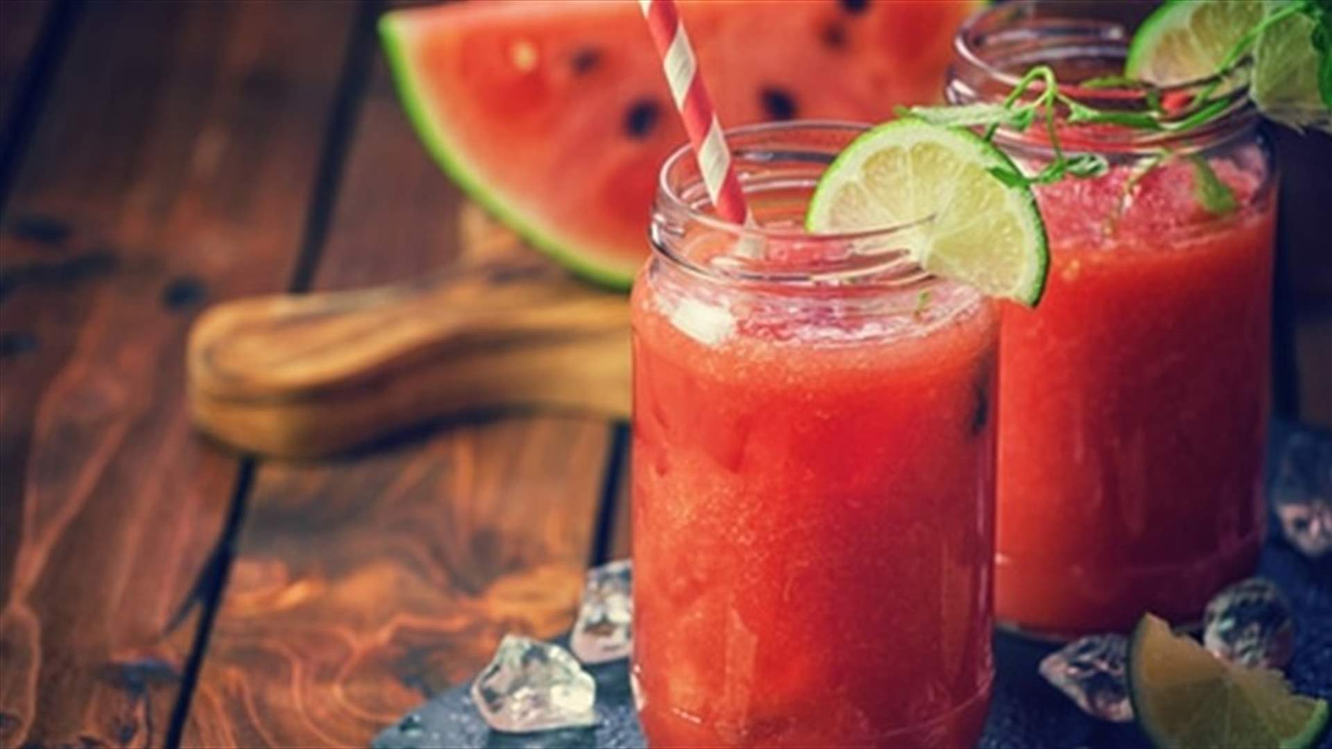 عصير البطيخ الأحمر... وصفة لذيذة ومنعشة!