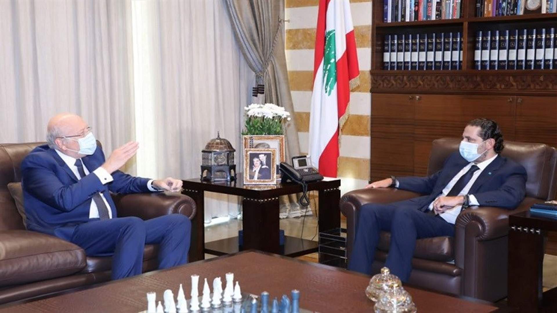 الحريري استقبل ميقاتي...