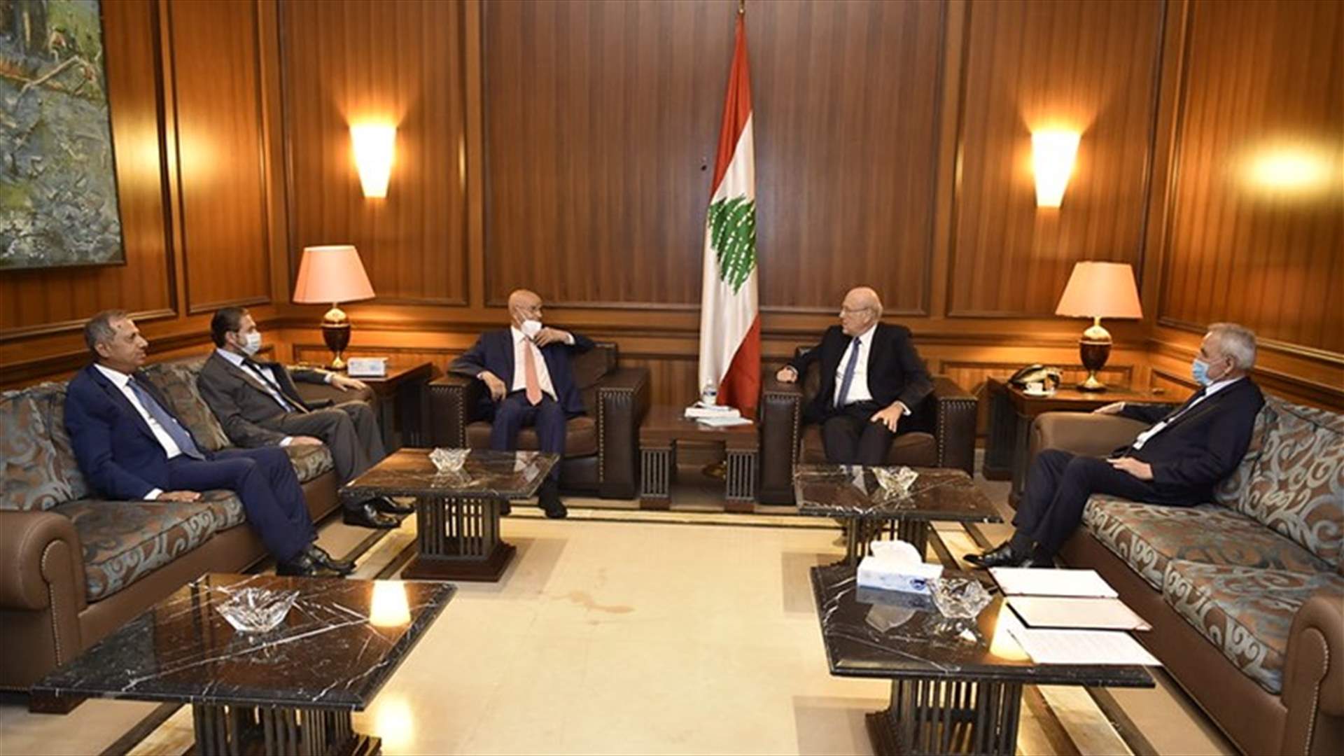 اللقاء التشاوري: للاسراع في تشكيل الحكومة لانقاذ الوضع الاقتصادي