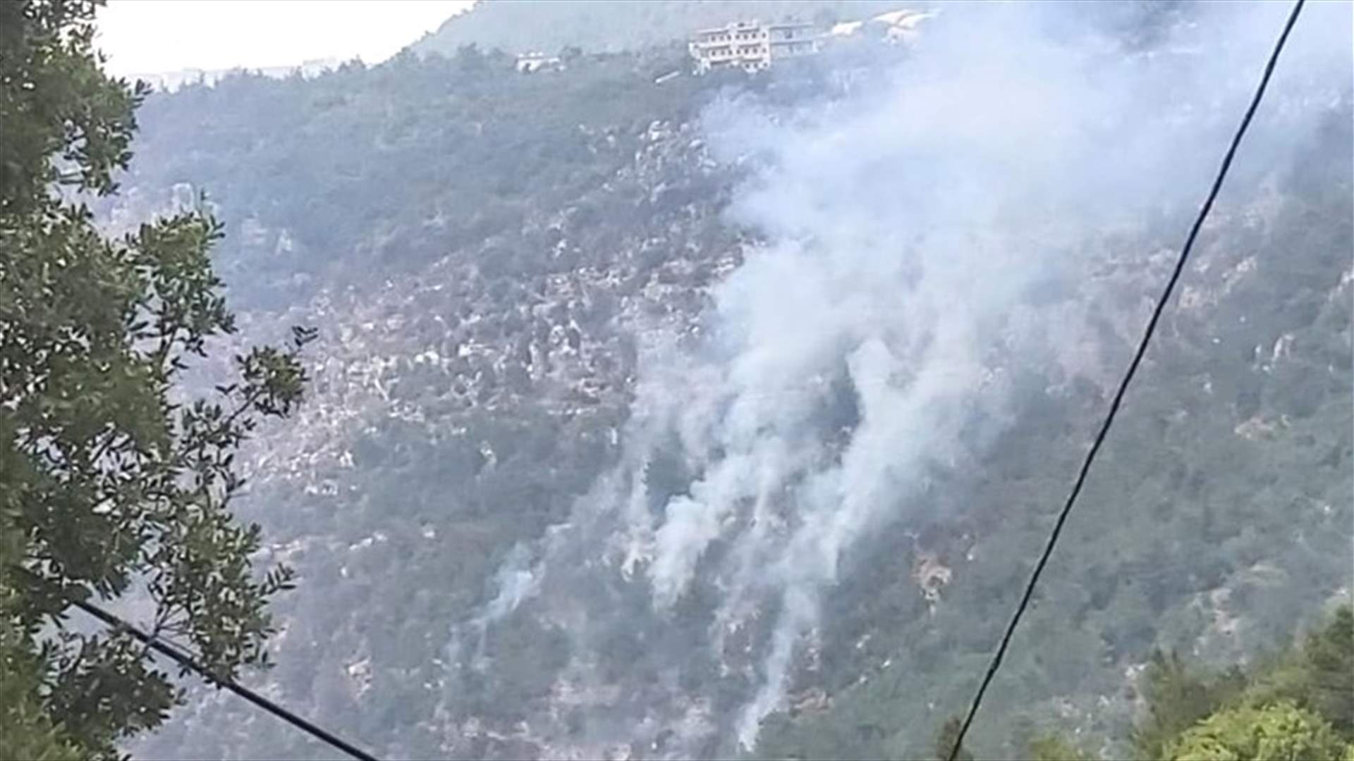 تجدد الحريق في غزراتا والمراحات في عكار العتيقة
