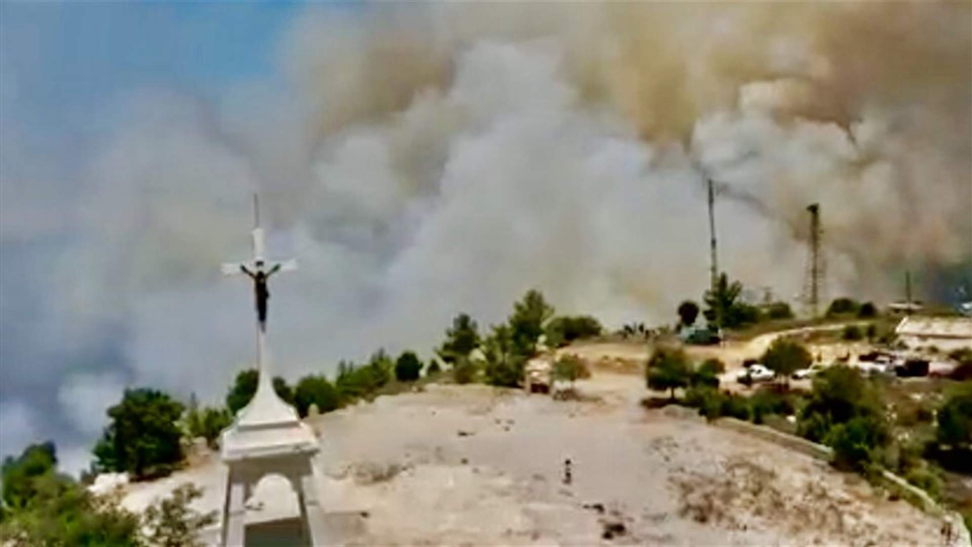 حريق في أحراج دير القمر وكفرقطرة