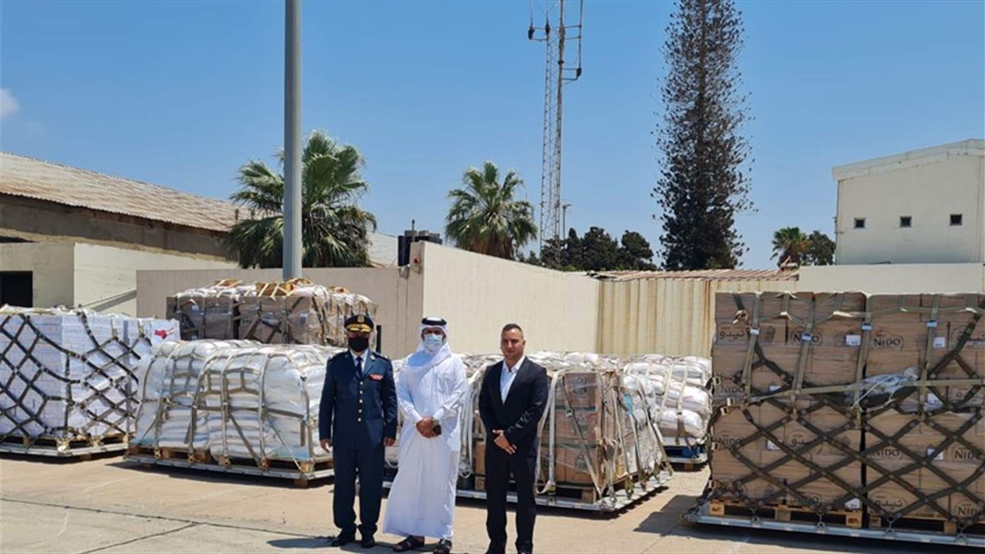 وصول الشحنة الثانية من المساعدات الغذائية القطرية إلى الجيش