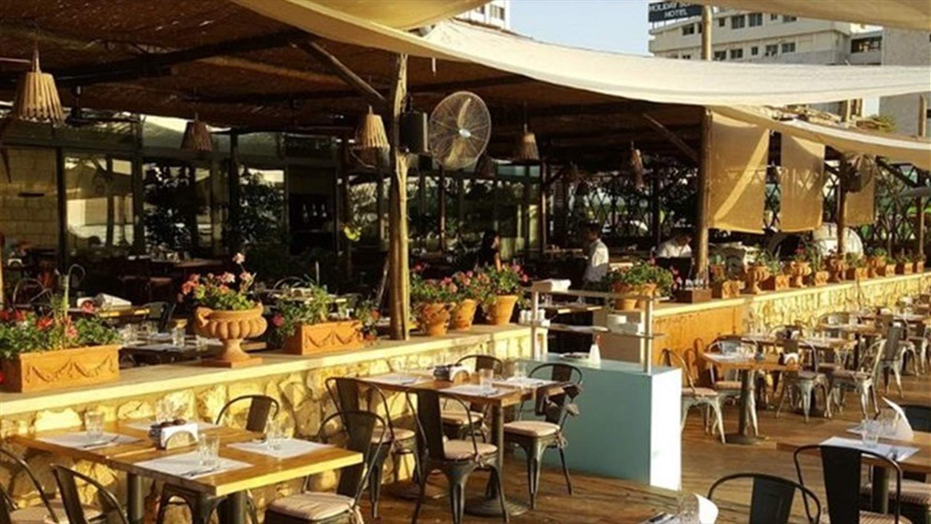 المؤسسات السياحية تلتزم الاقفال في 4 آب