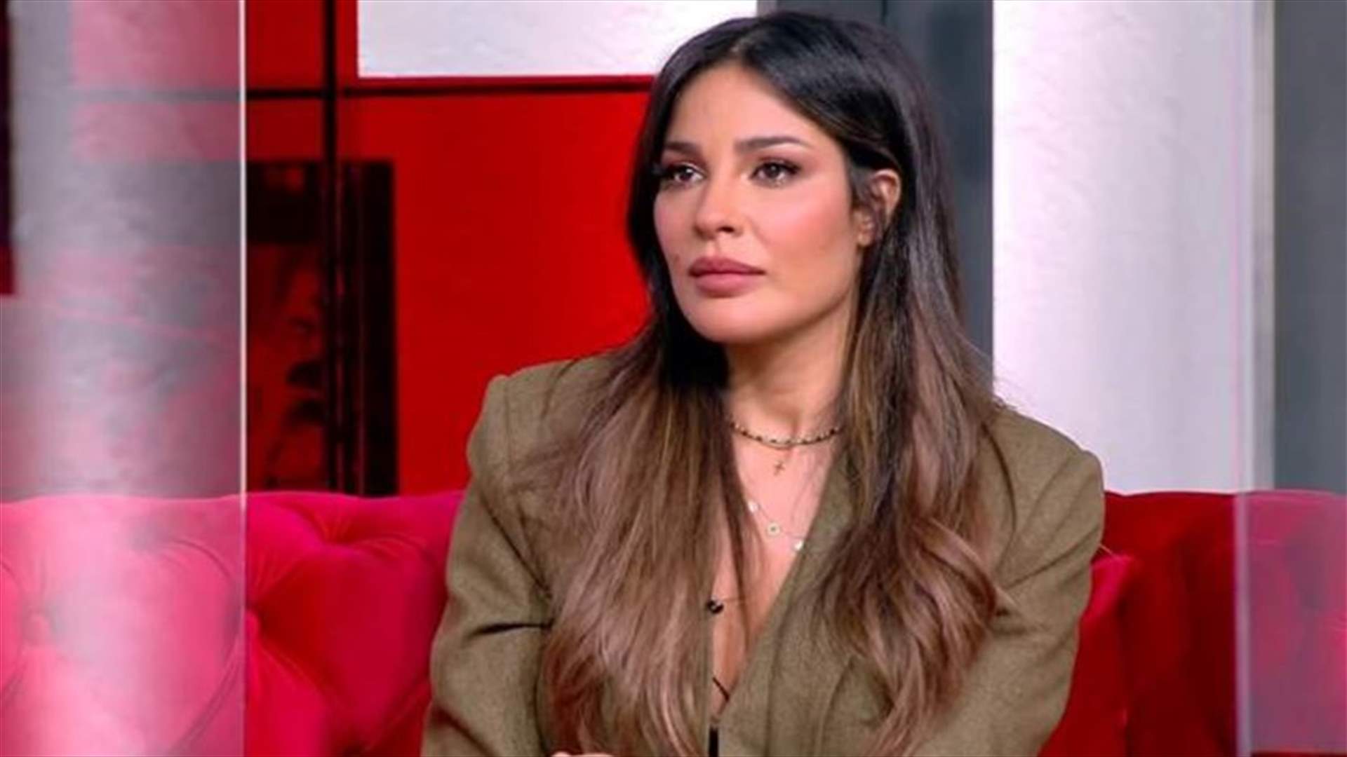 نادين نسيب نجيم تسترجع ذكريات 4 آب من بيتها المدمّر: "بغفلة عين فجّرونا"