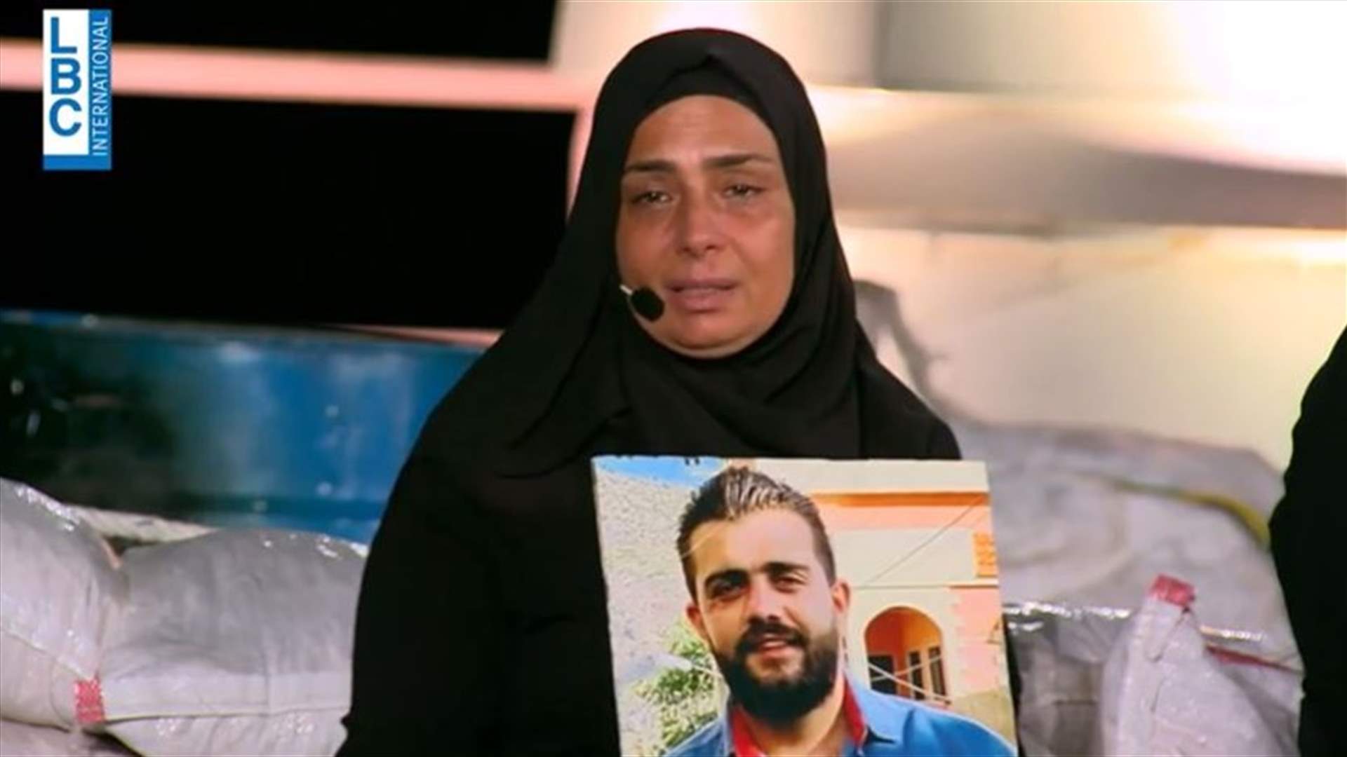 365 يوماً على انفجار المرفأ... والدة الضحية أحمد قعدان: &quot;هو النفس الذي كنتُ أتنفسه&quot;