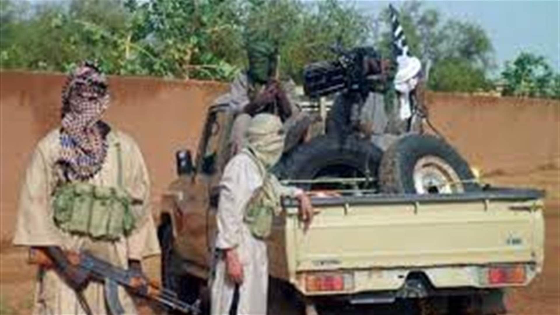 أ.ف.ب: مقتل أكثر من 40 مدنيا بأيدي مسلحين يشتبه بانهم جهاديون في مالي