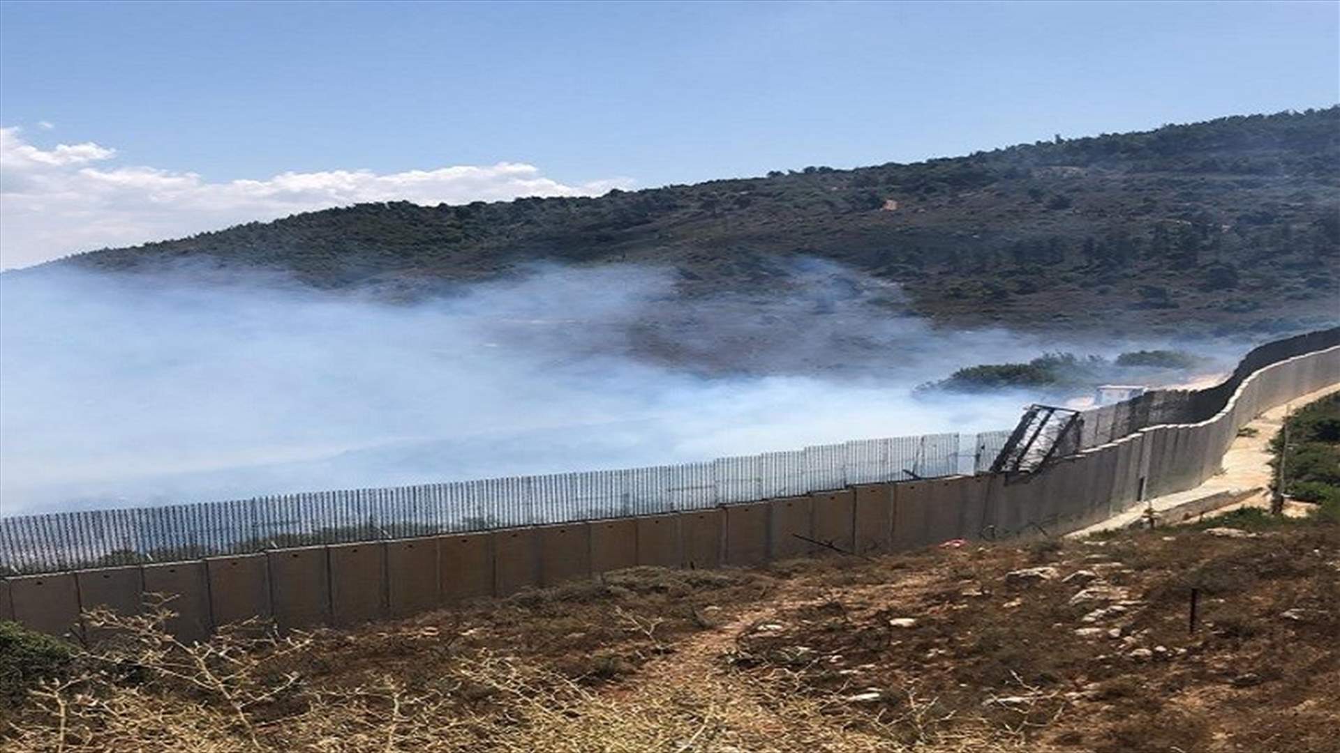 حريق في بلدة عديسة الحدودية تسبب بانفجار الغام أرضية من مخلفات الجيش الاسرائيلي