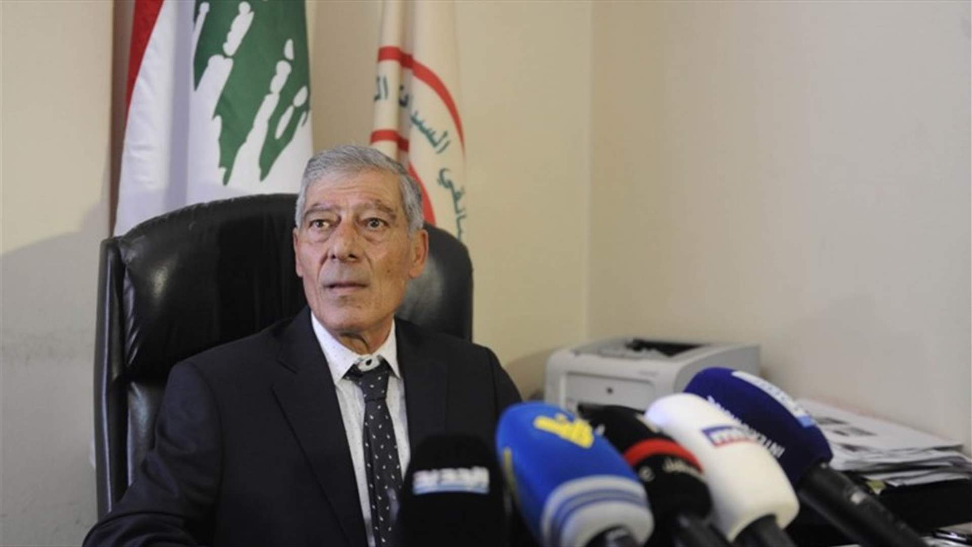 فياض أعلن رفضه الغاء الدعم عن المحروقات