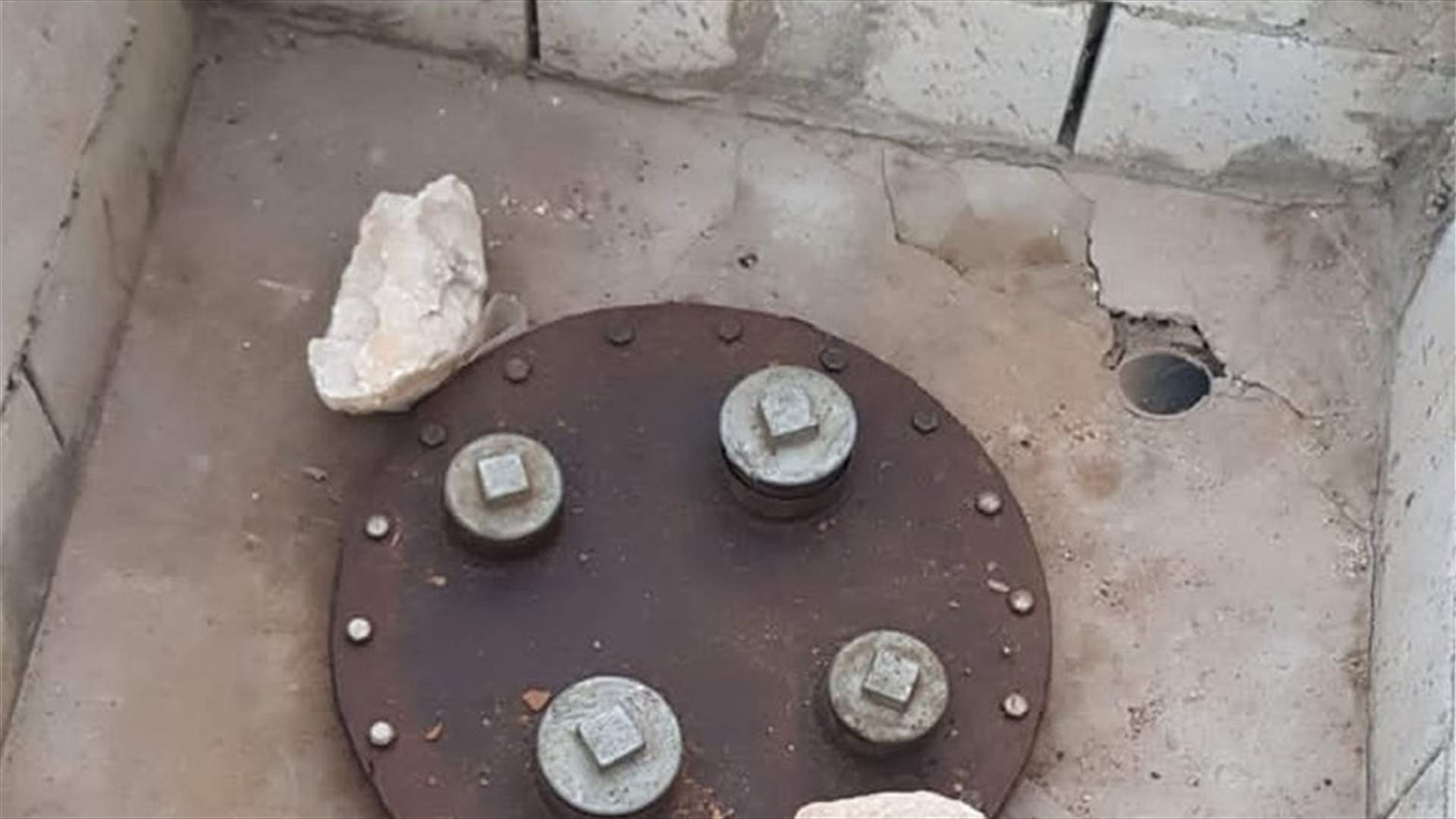 الجيش: ضبط 30 ألف ليتر من المازوت في عمشيت وسيتم توزيعها لتشغيل مولدات البلدة