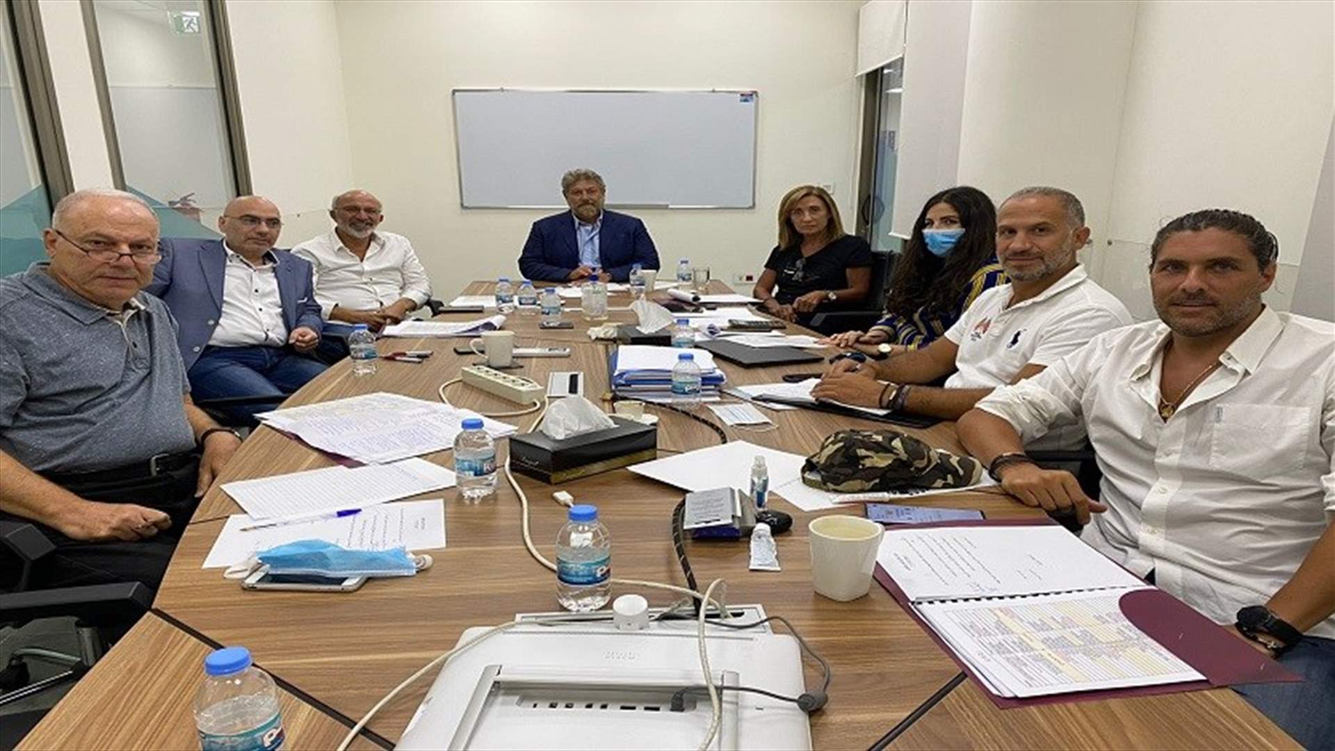 مشروع وطن الانسان: التركيز على حل مشكلة الكهرباء بات ضرورة ملحة... ولوضع خطة لفتح أبواب المدارس