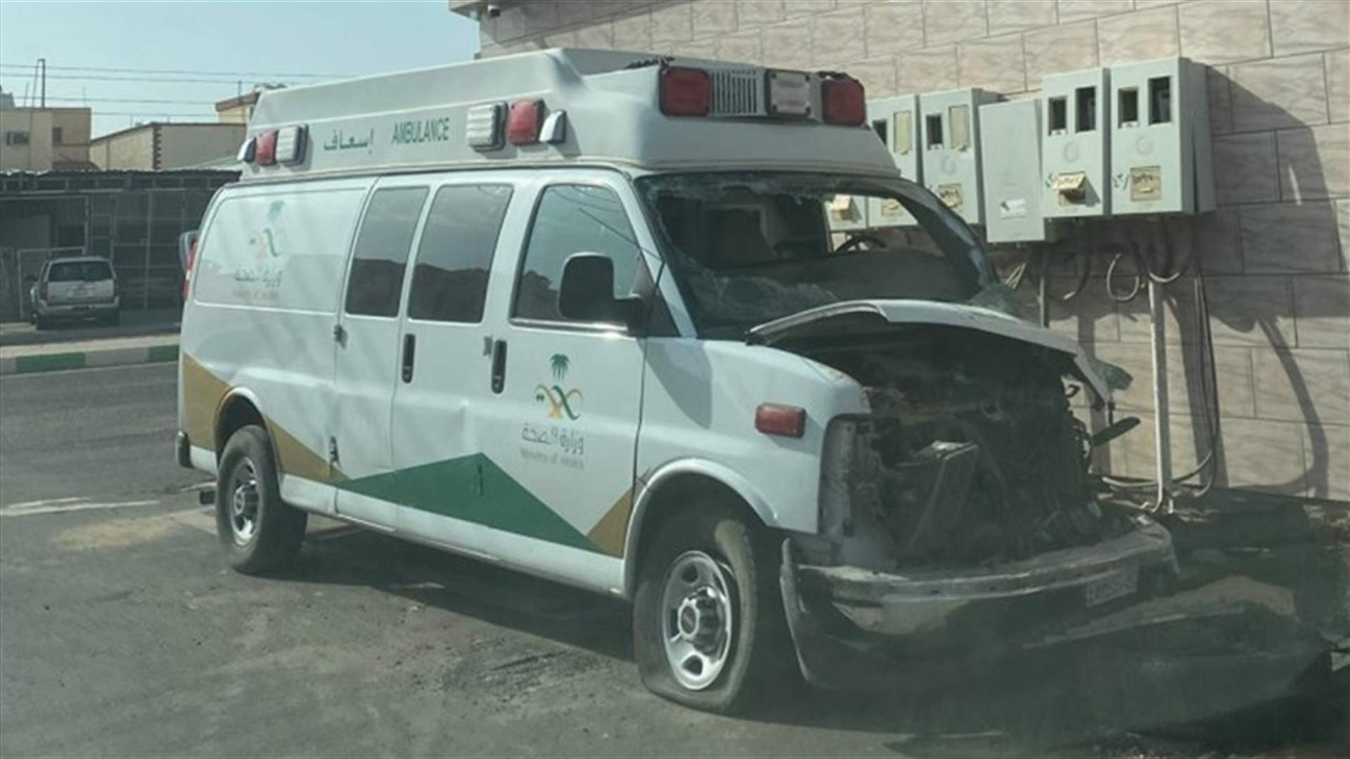 نجح في إنقاذ مريض لكنّه فقد حياته... سائق سيارة إسعاف يقضي بحادث سير(صورة)