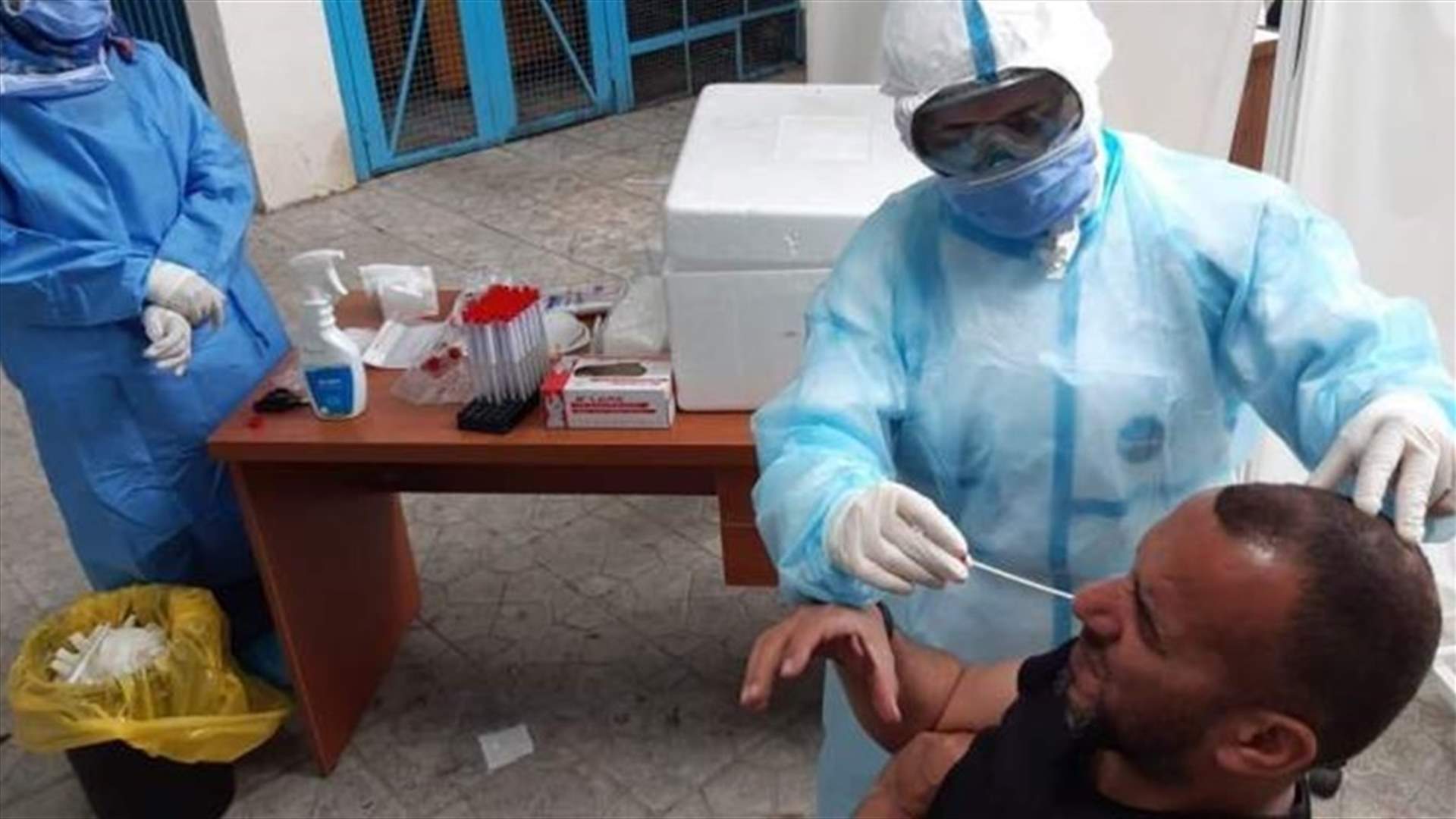 فحوص PCR للنازحين السوريين في مخيمات بريتال