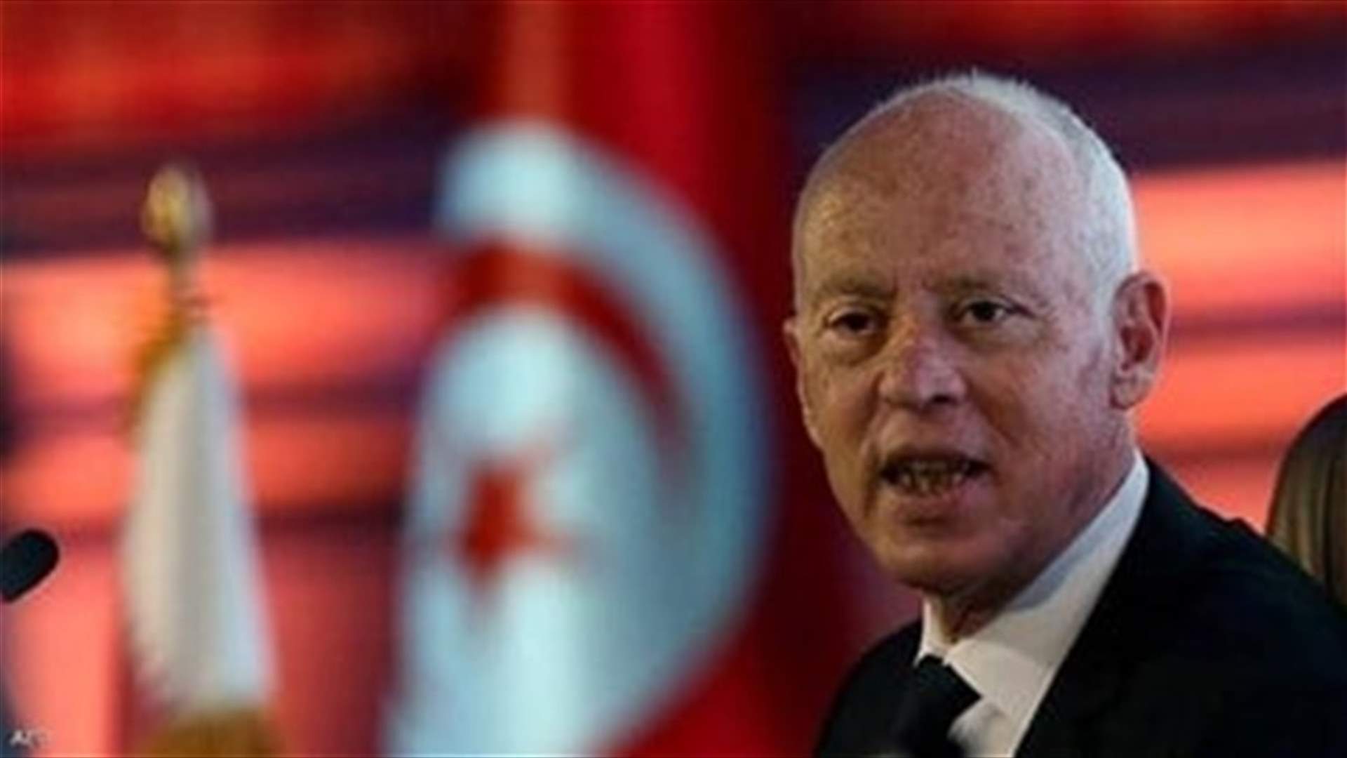 Tunisia's president extends suspension of parliament