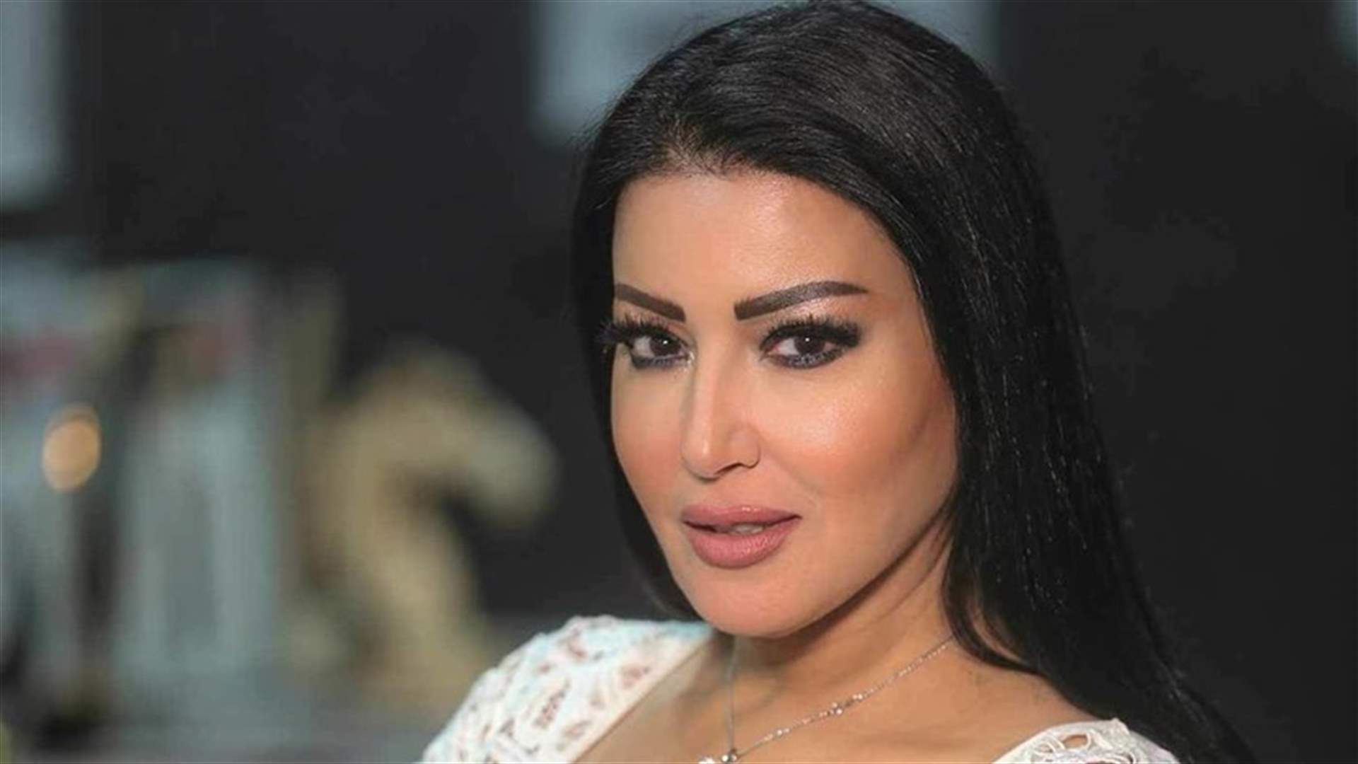 سمية الخشاب نشرت صورة &quot;مشينة&quot; بعد زواج أحمد سعد.. فهل تُحال الى التحقيق؟