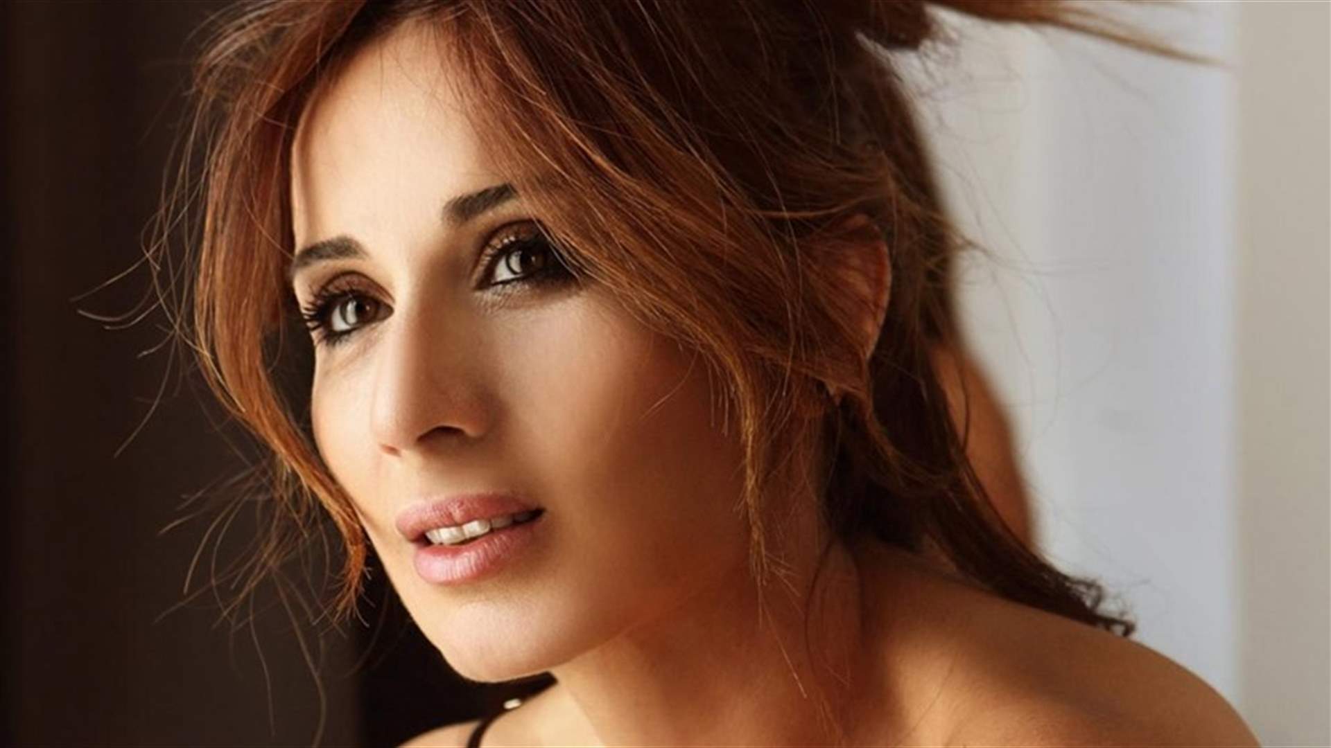 كارين رزق الله تحظر "جمهور ميشال عون" على تويتر