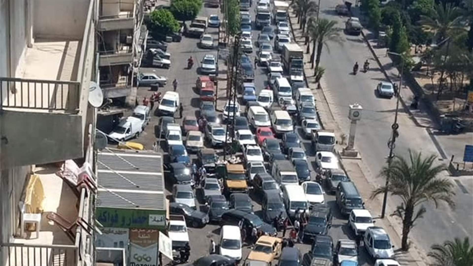 إشكالان وإطلاق نار في البداوي أمام محطتي محروقات
