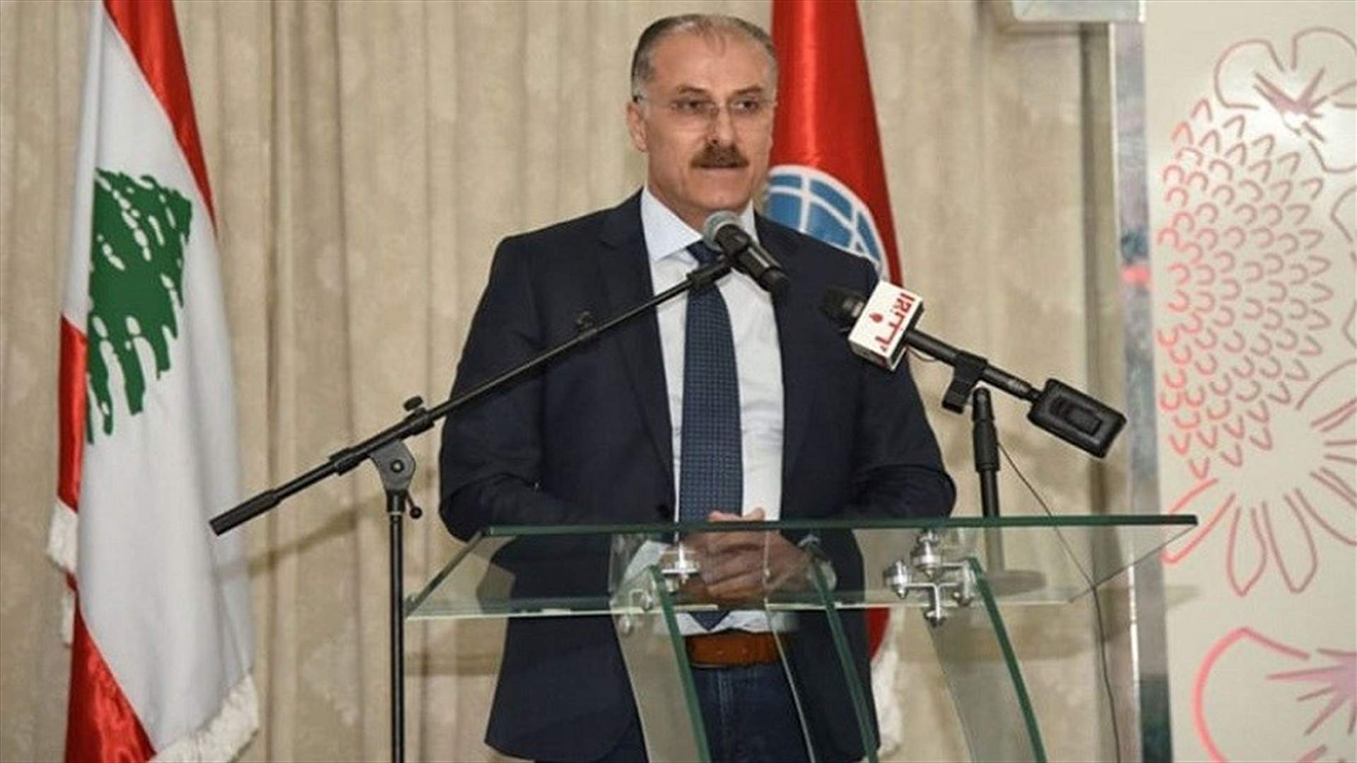 عبدالله: الأولوية اليوم هي معالجة الشأن الاجتماعي المعيشي الاقتصادي