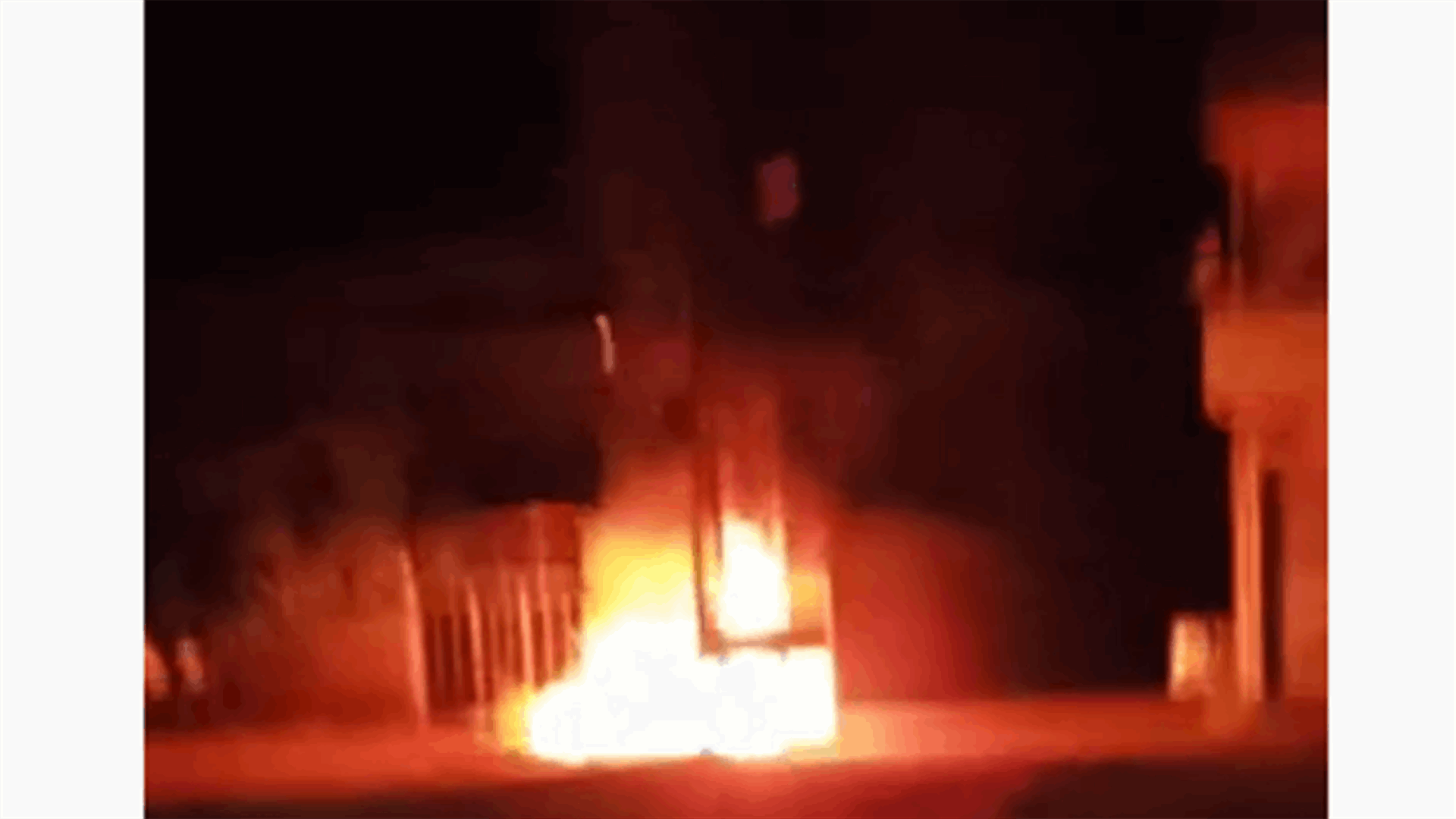 احتراق محول الكهرباء بمخيم نهر البارد (فيديو)