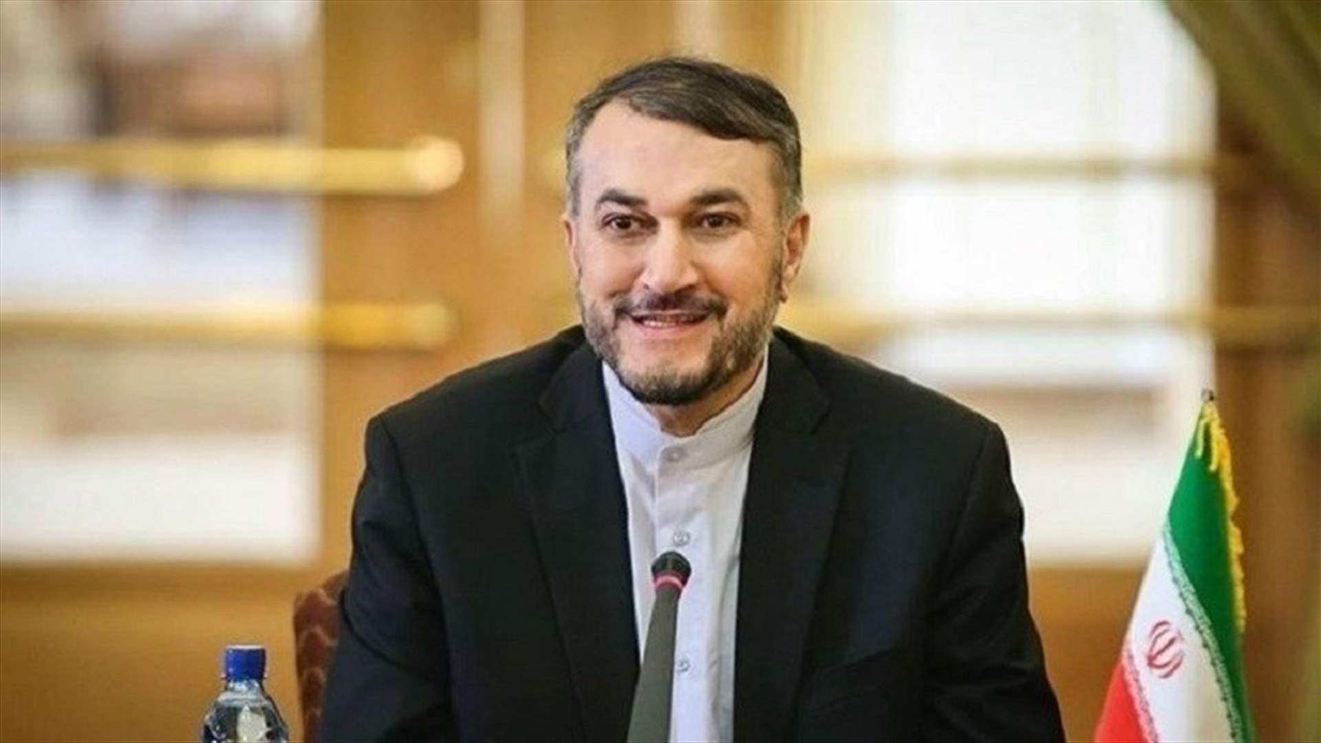 وزير الخارجية الإيراني يقول إنه تلقى دعوة لزيارة باريس