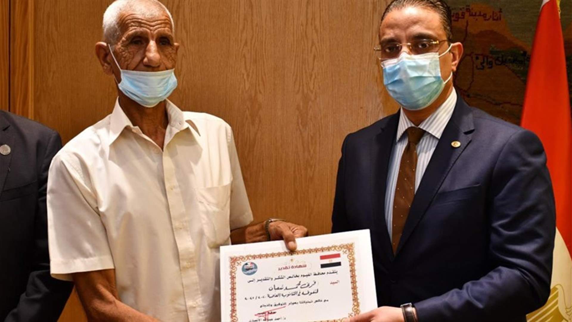 طالب مصري يحصد النجاح في شهادة الثانوية العامة... في سنّ 73 عاما!