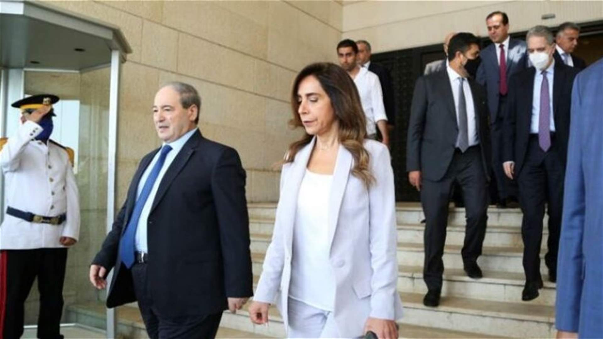 لبنان ينهي &quot;القطيعة&quot; مع سوريا للحصول على موافقتها لتمرير الغاز المصري (الشرق الأوسط)