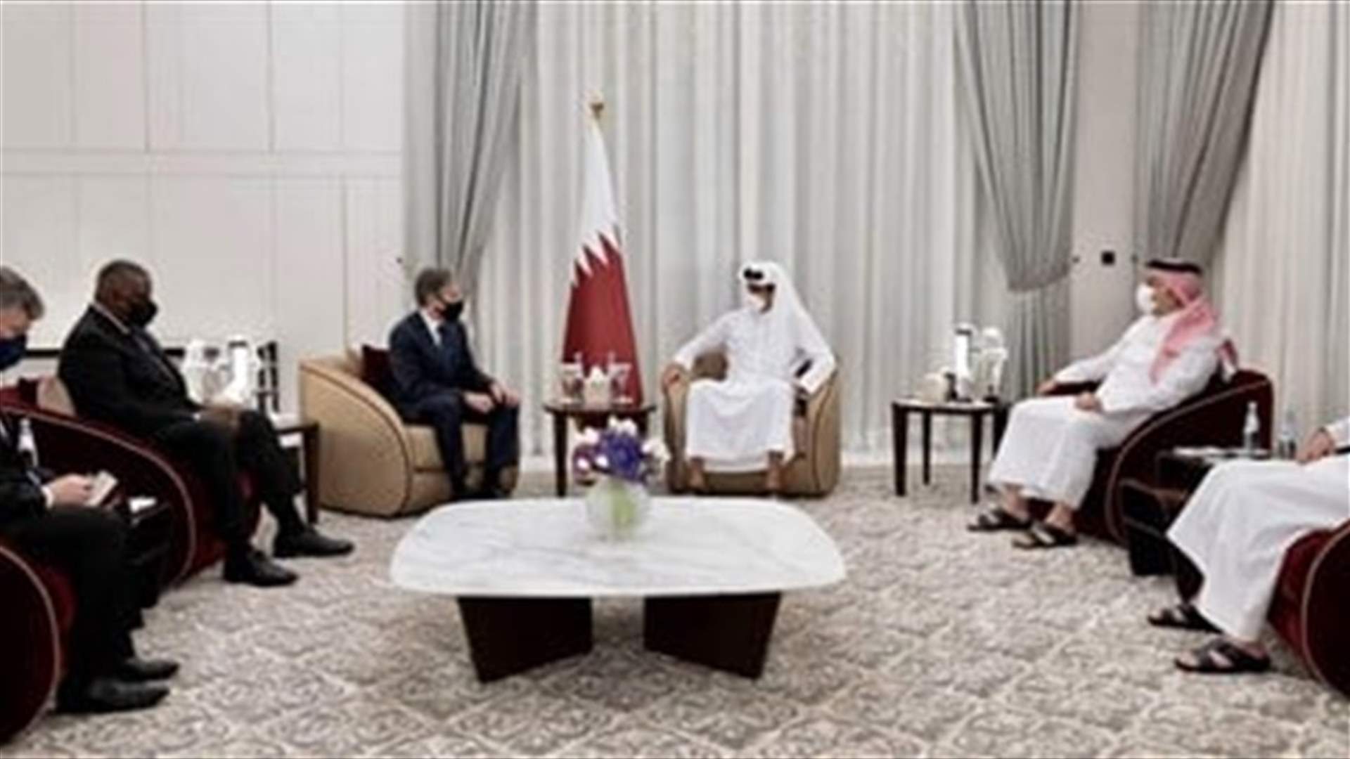 Qatar&#39;s Emir discusses Afghanistan with U.S. secretaries of state and defense
