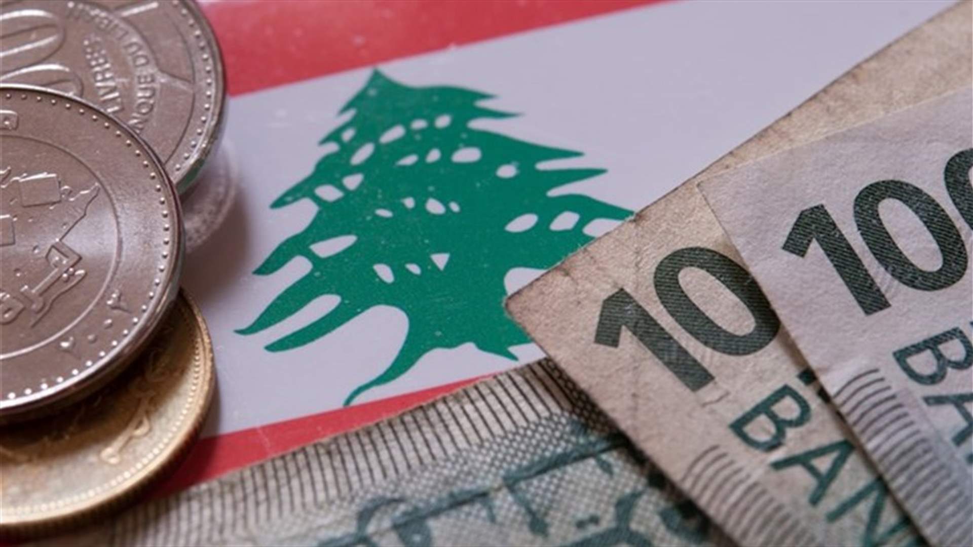 As Lebanon&#39;s economy unravels, dollar bills and connections pay off