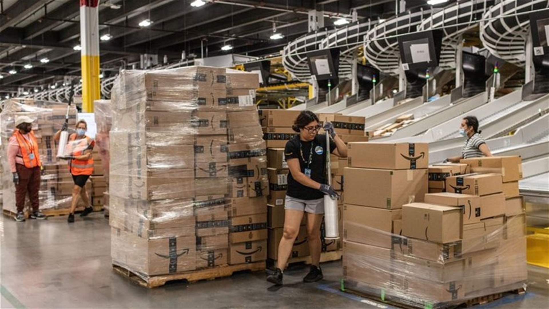 أمازون تعرض دفع رسوم جامعية لأكثر من 750 ألف موظف ضمن شركتها