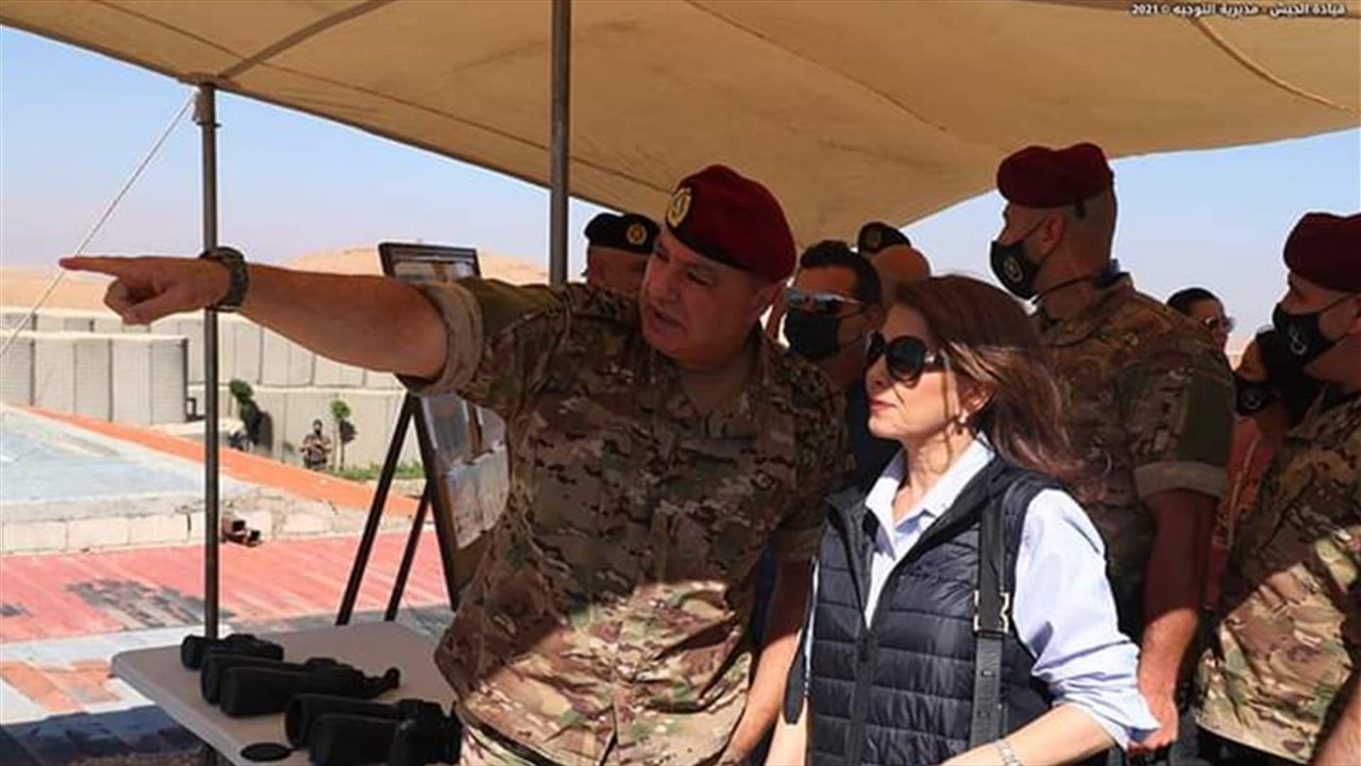 ماجدة الرومي تتفقّد مع قائد الجيش مراكز حدوديّة في ذكرى معركة "فجر الجرود"