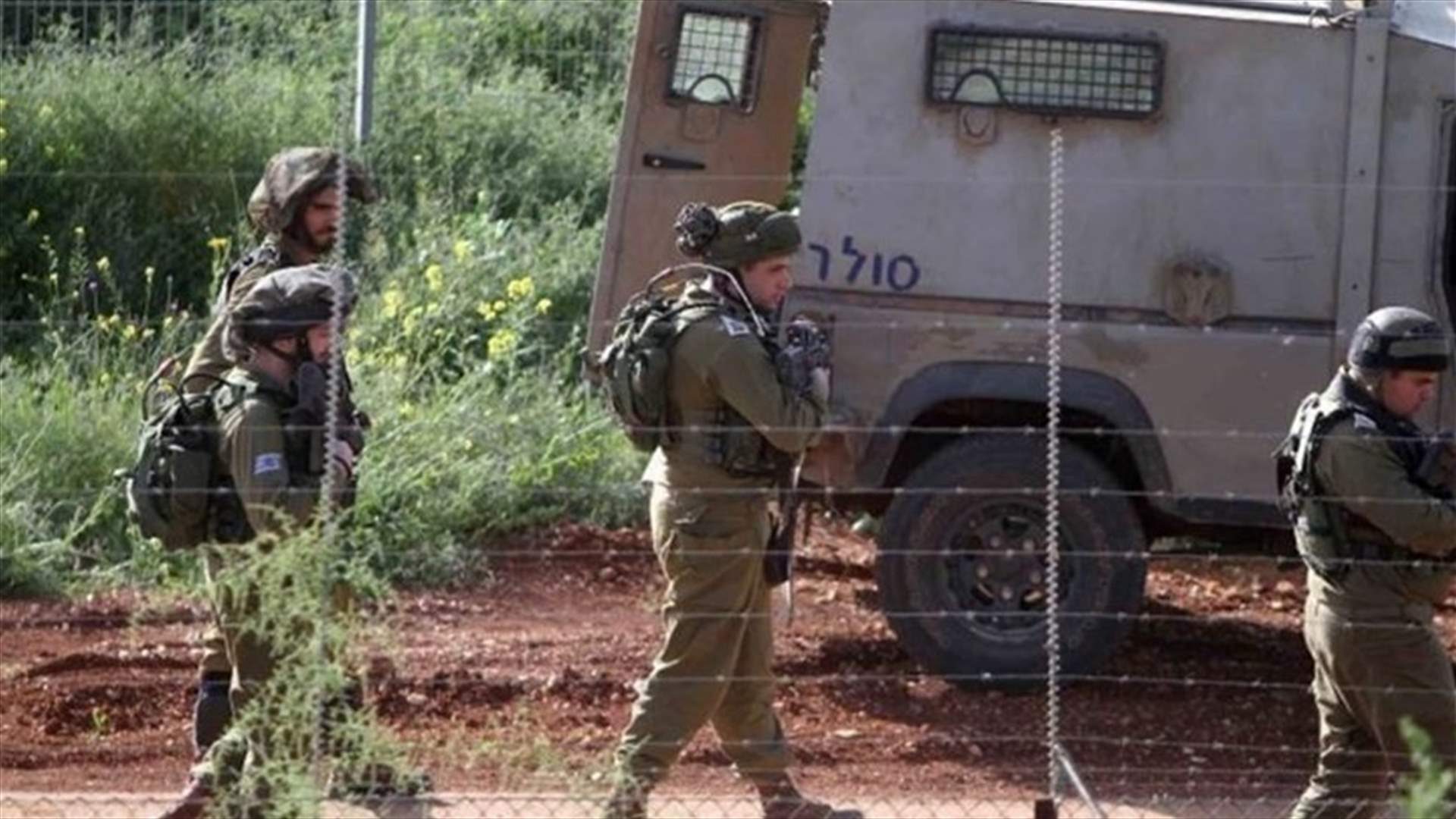 Israeli forces fire shots at woman in Mays Al Jabal