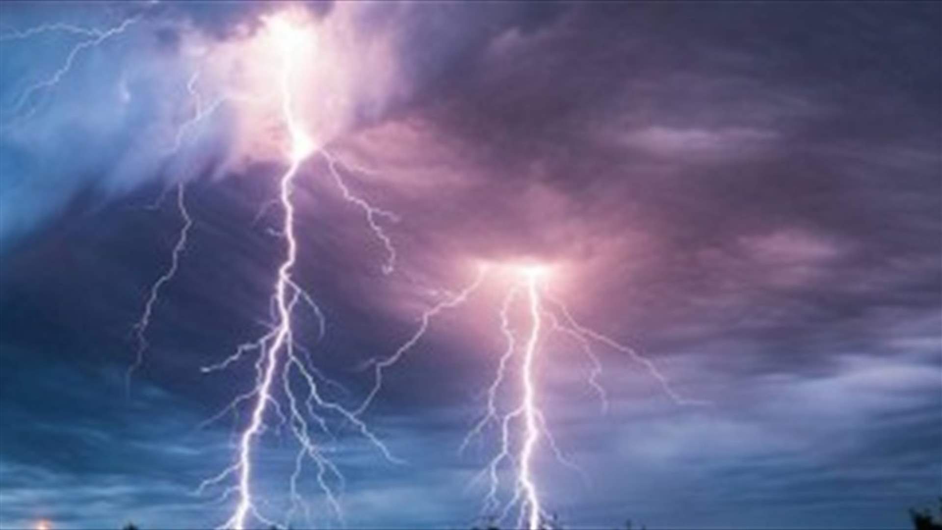 مصرع 14 شخصا على الاقل في صاعقة ضربت شمال غرب باكستان