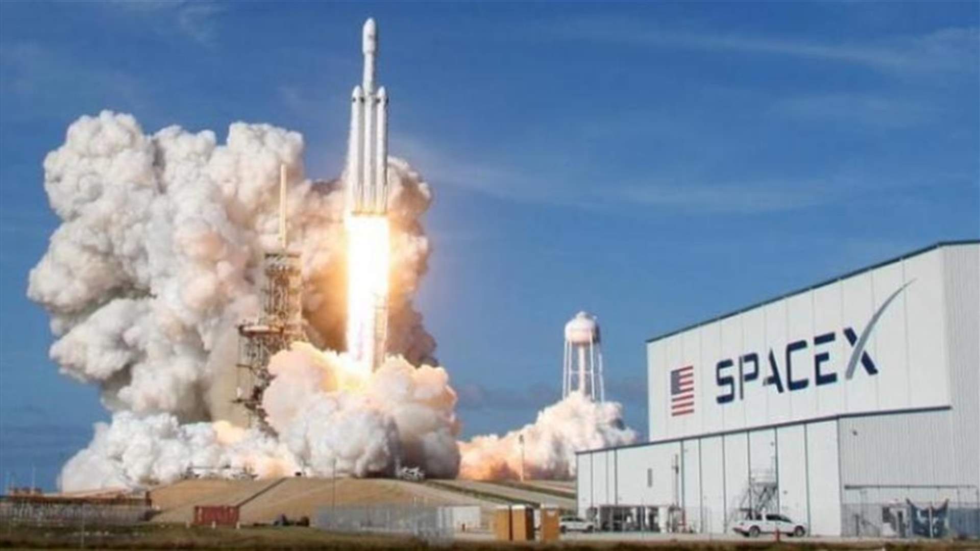 سبيس إكس تستعد لإطلاق أول رحلة إلى الفضاء طاقمها بالكامل من المدنيين