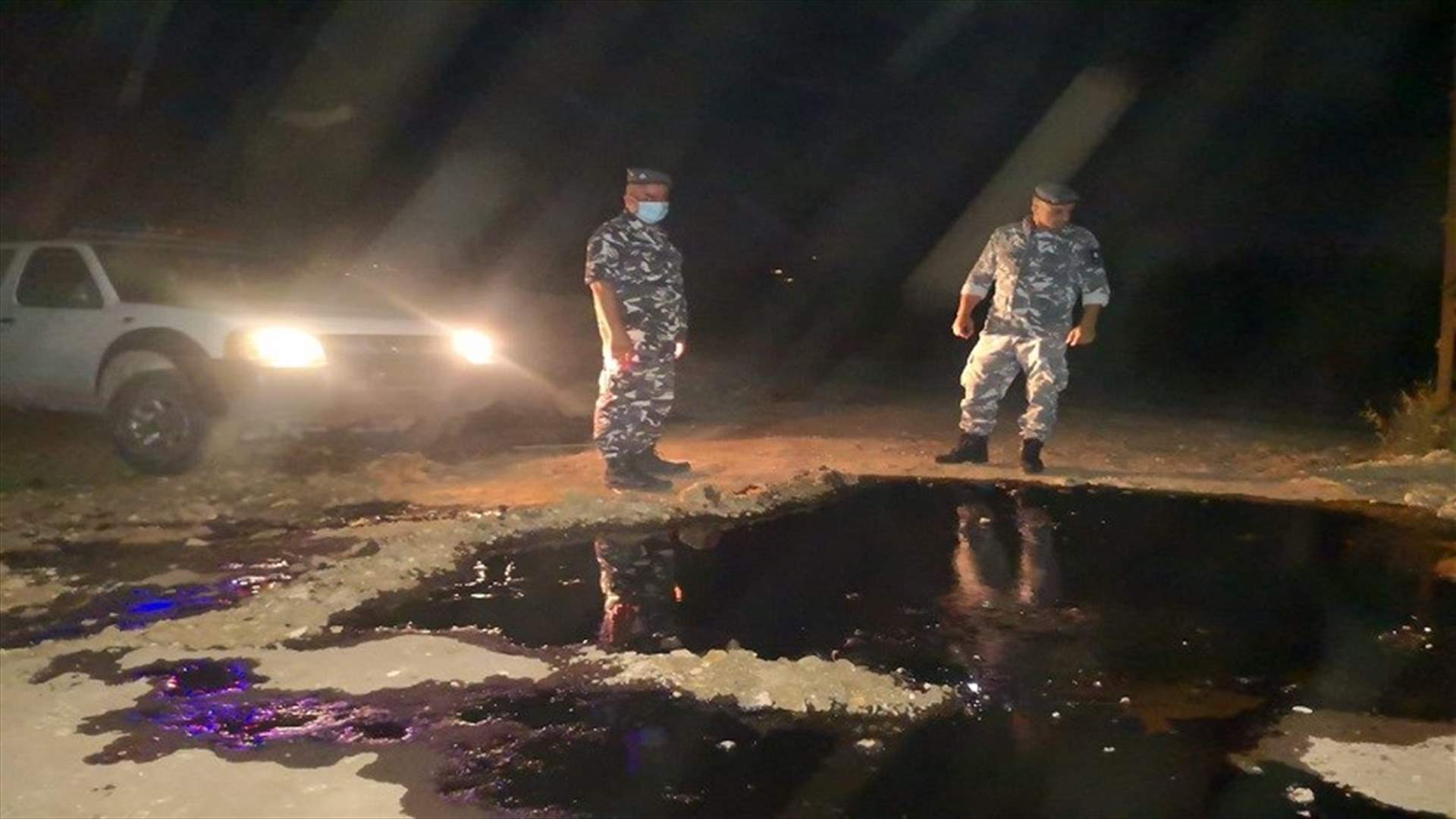 إدارة منشآت النفط اوفدت فريقا فنيا لمعالجة التسرب النفطي في الشمال