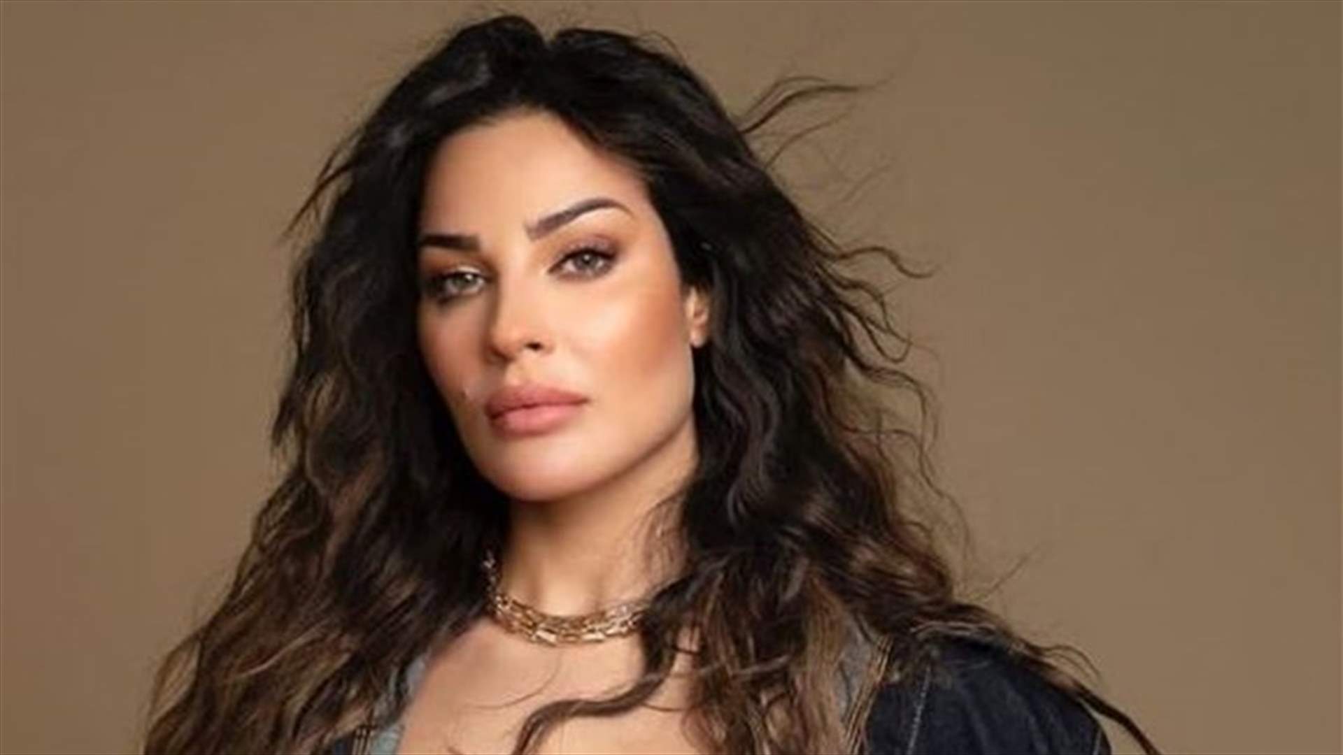ابن نادين نسيب نجيم يقطع 6 قوالب حلوى... وكلمات مؤثرة من والدته في عيد ميلاده