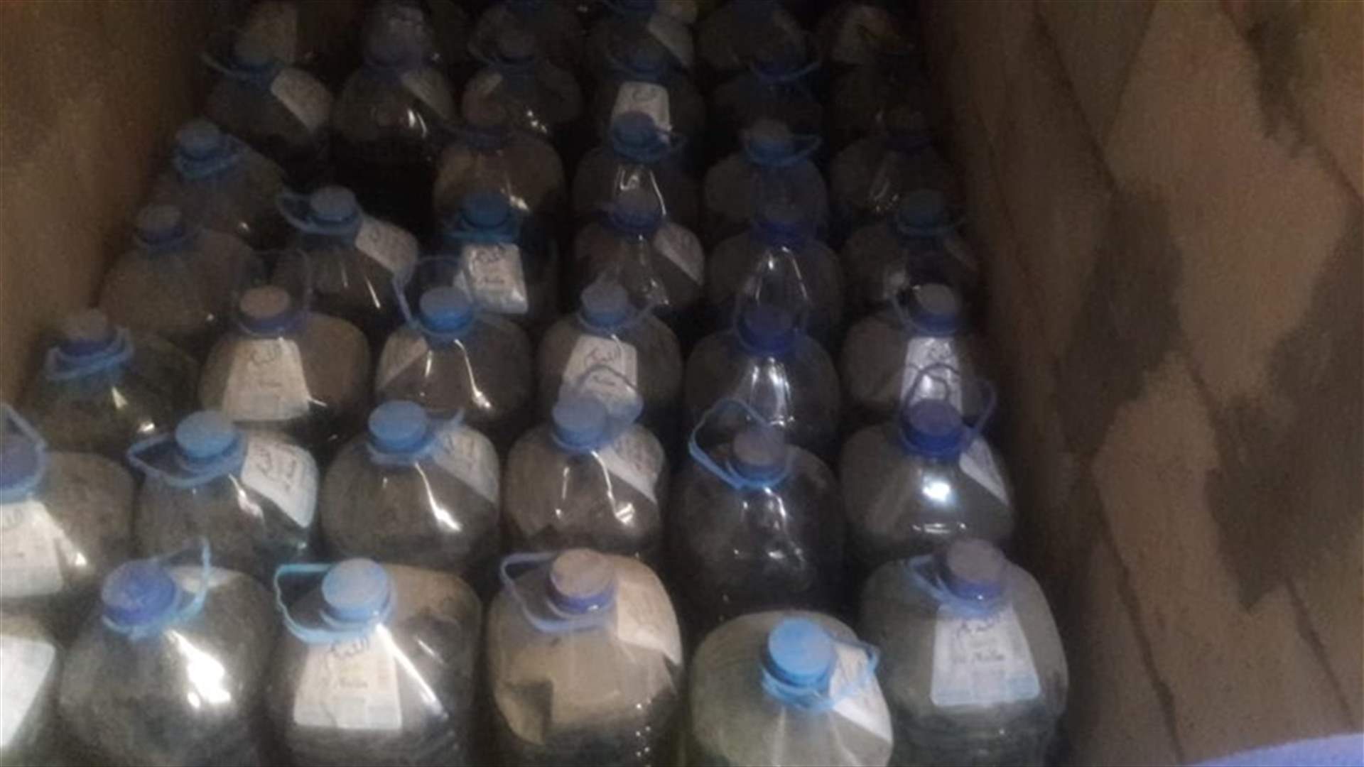 ضبط كمية من المازوت معبأة بـ100 غالون ومُعدّة للبيع في السوق السوداء