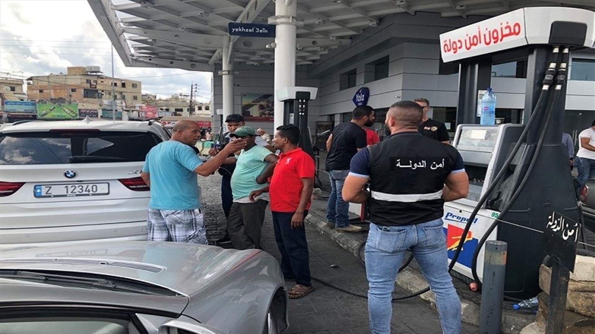 دوريات لأمن الدولة على المحطات في صور...