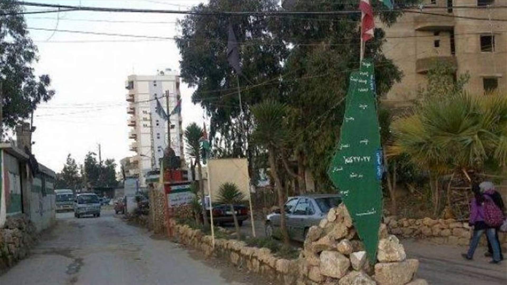 احتجاجا على الاشكال صباح اليوم... أهالي مخيم البداوي يقطعون الطريق الرئيسية