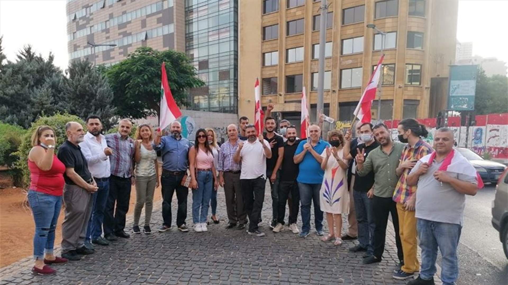 إتحاد ساحات الثورة: الطبقة السياسية لا يمكن أن تكون هي الحل