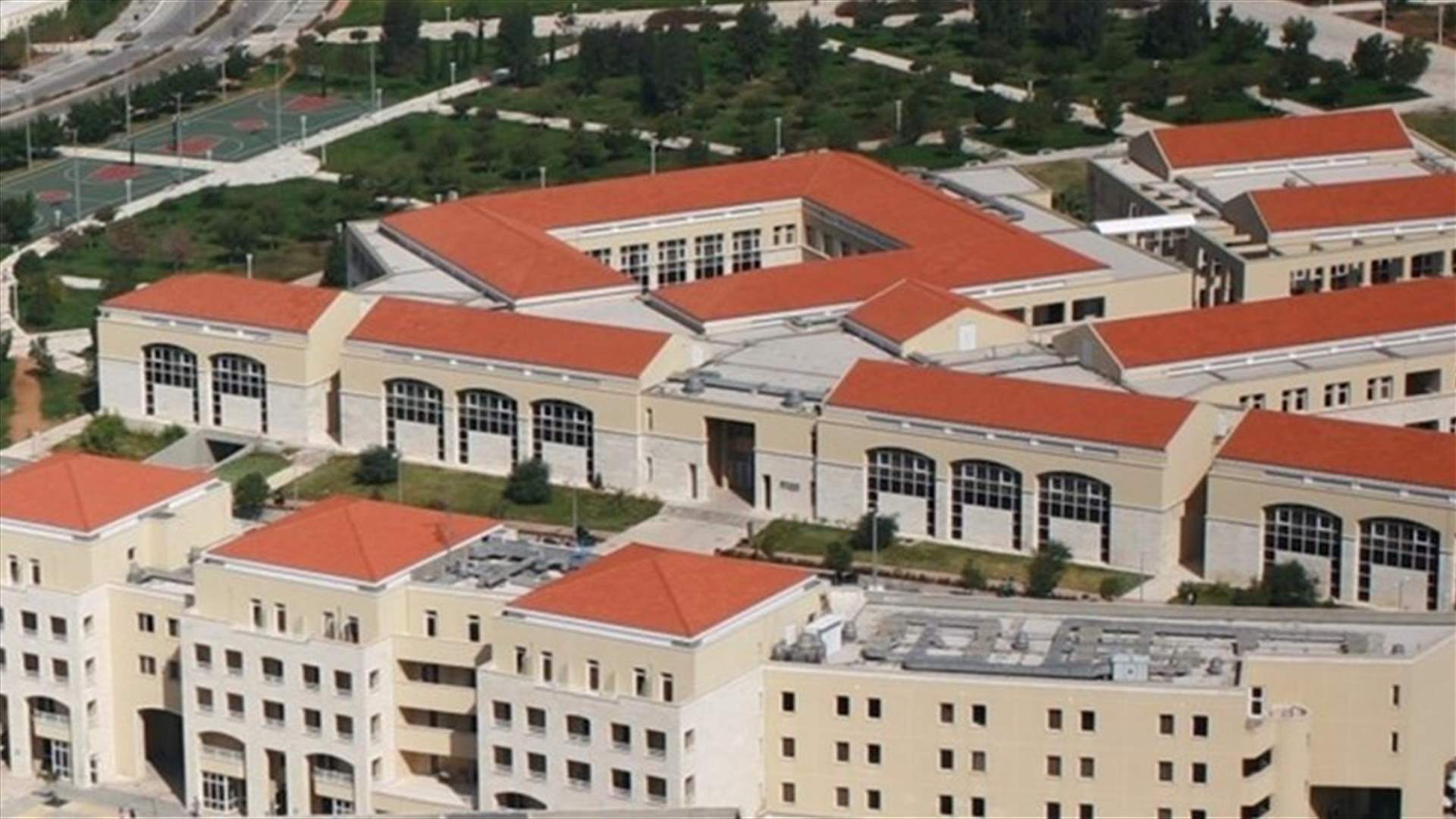 متعاقدو اللبنانية مستمرون في الاضراب: تلقينا وعدا من الحلبي بالاهتمام بمطالبنا