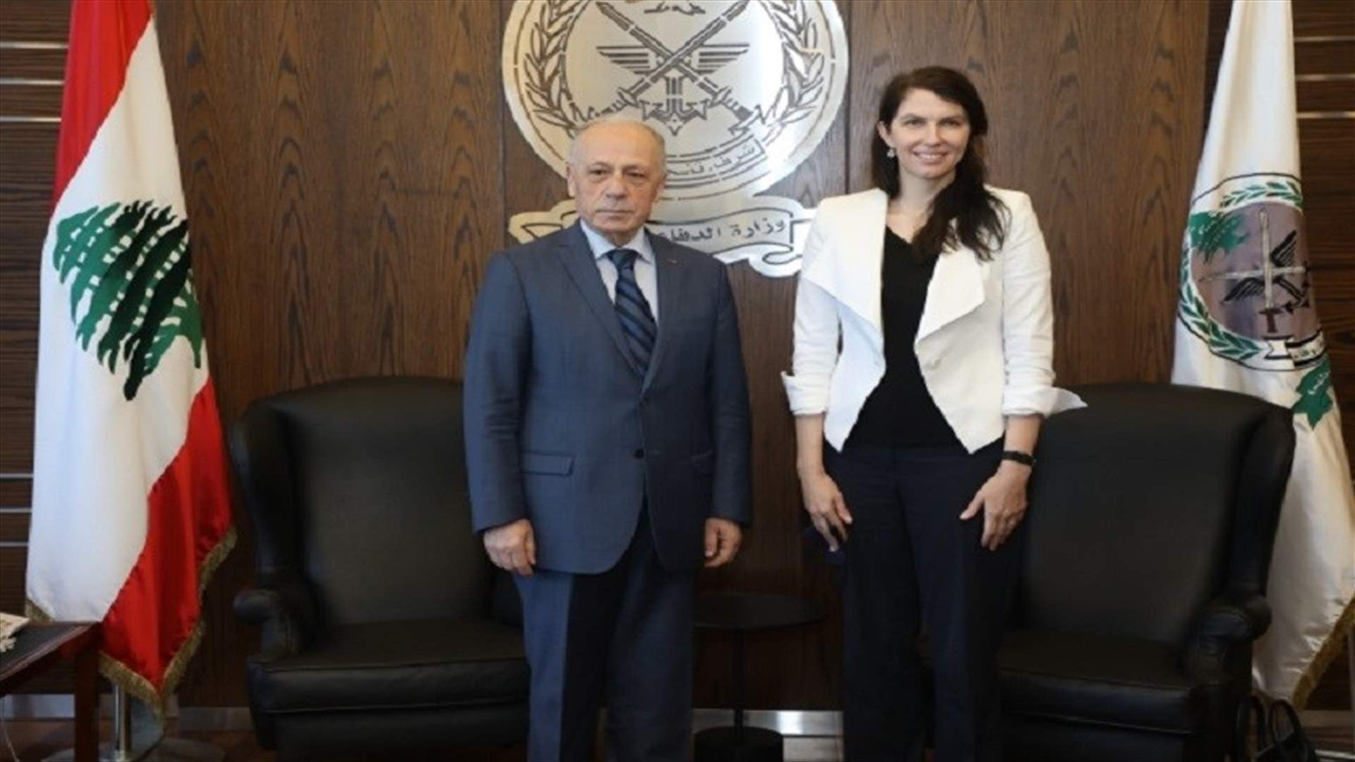 وزير الدفاع عرض مع سفيرة اوستراليا سبل التعاون: لتأمين الدعم اللازم للجيش