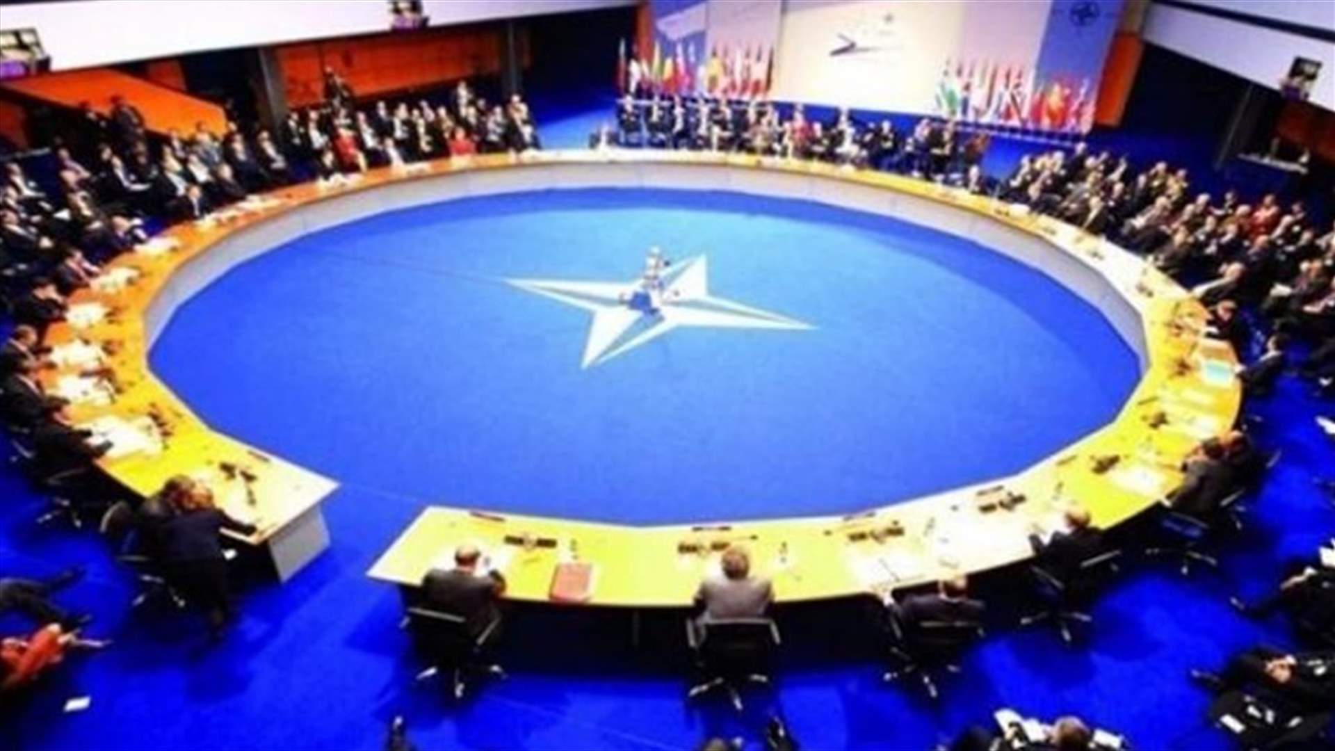 حلف الأطلسي يقول إنه طرد ثمانية أعضاء من البعثة الروسية لديه
