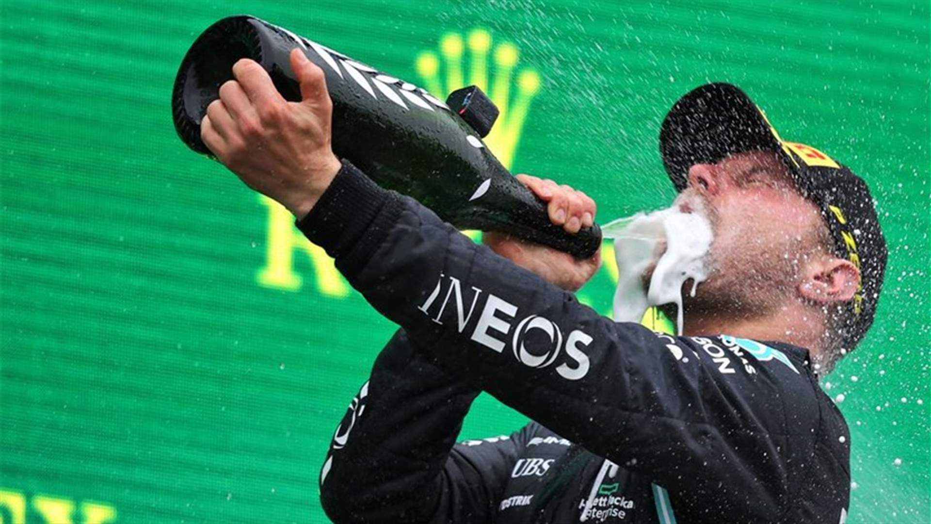 فالتيري بوتاس يفوز في جائزة تركيا الكبرى للفورمولا 1