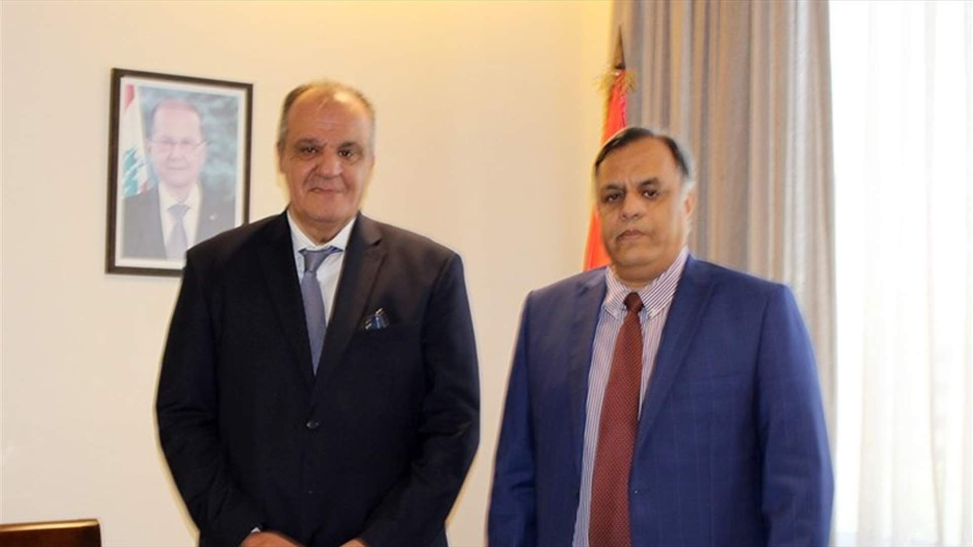 بوشكيان ناقش مع سفير الهند امكانات تطوير التعاون مع وزارة الصناعة